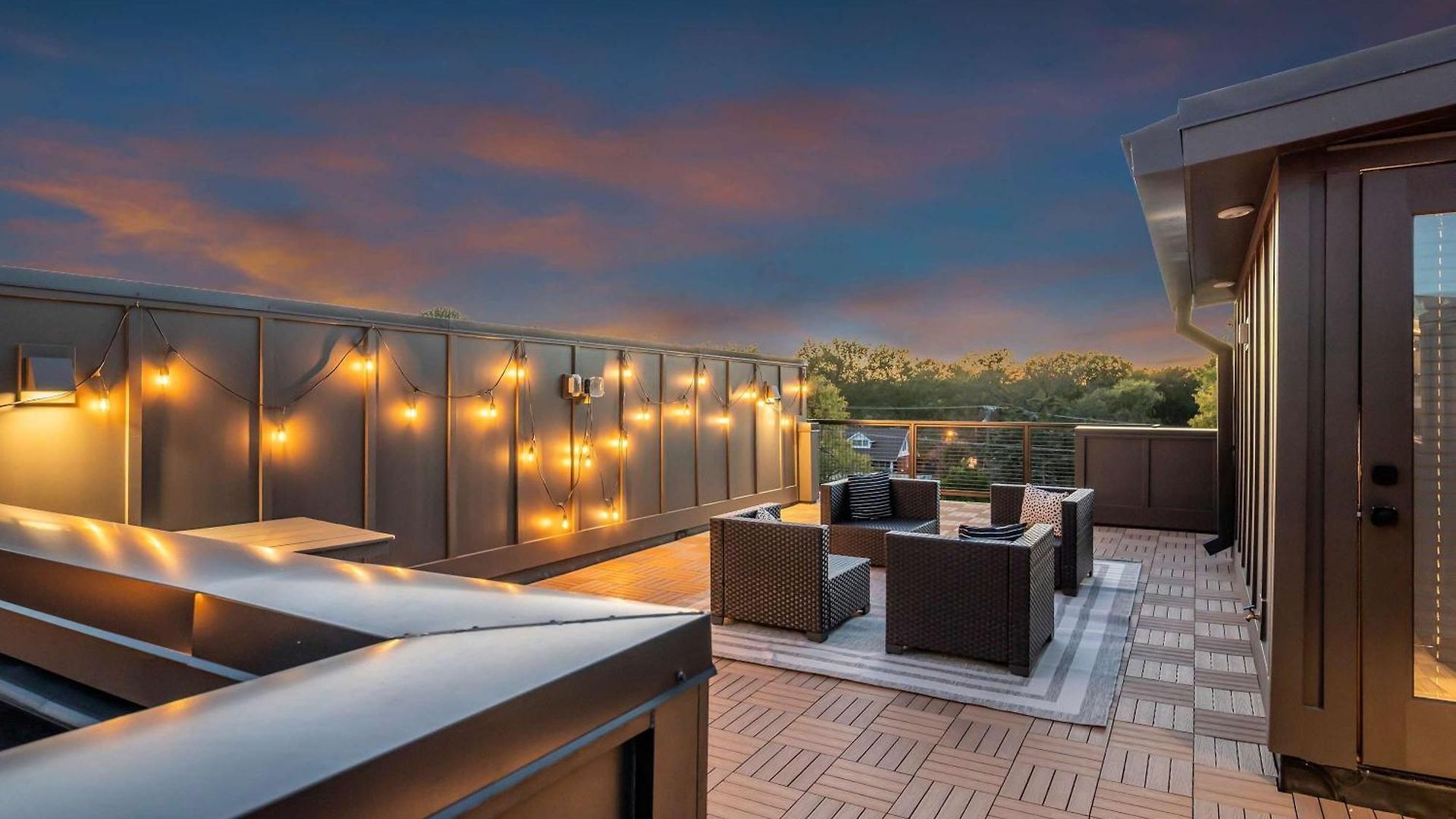 New Music Loft-style With Rooftop Views Nashville