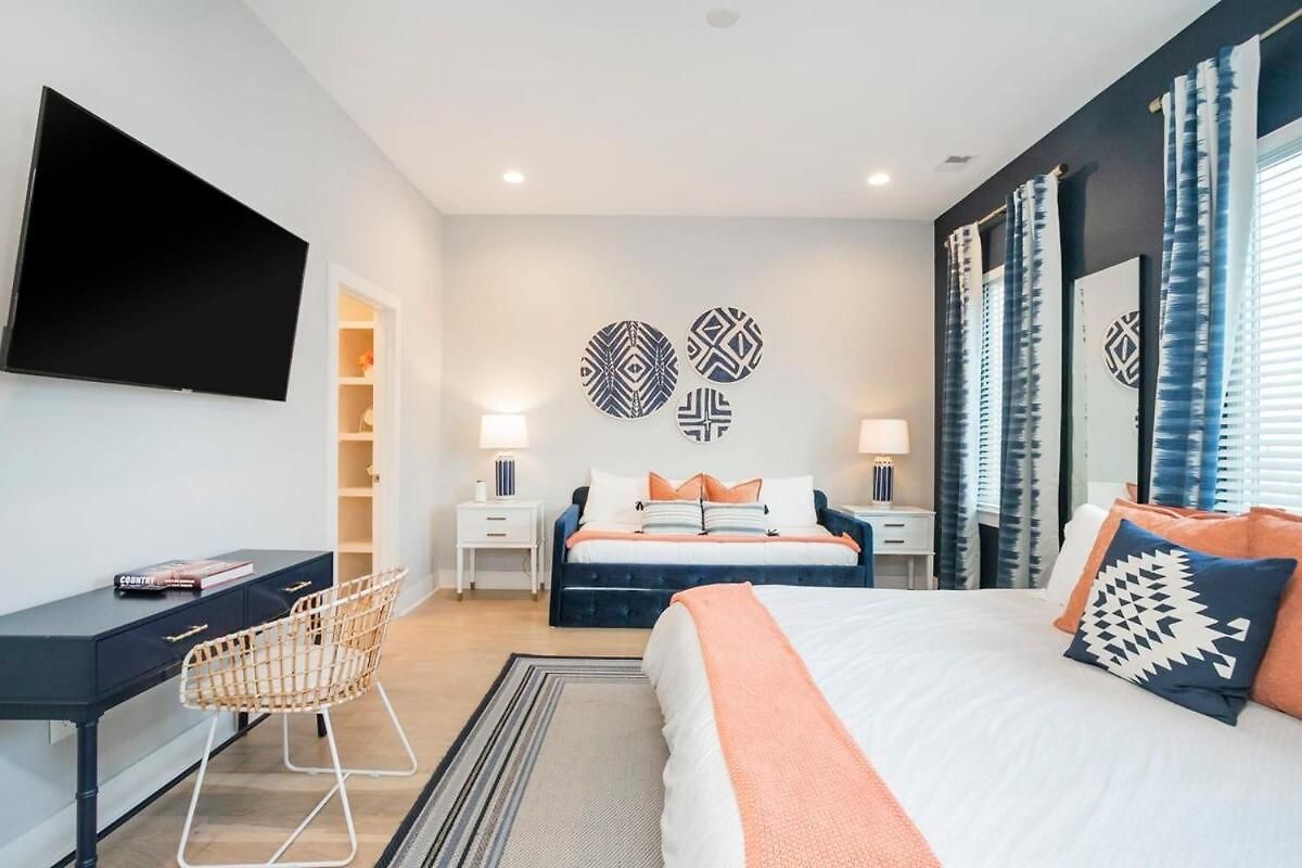 2 Side By Side Homes With Rooftops * Nashville