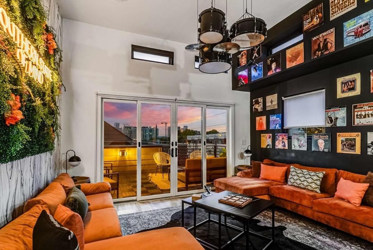2 Homes With Rooftops & Views Nashville