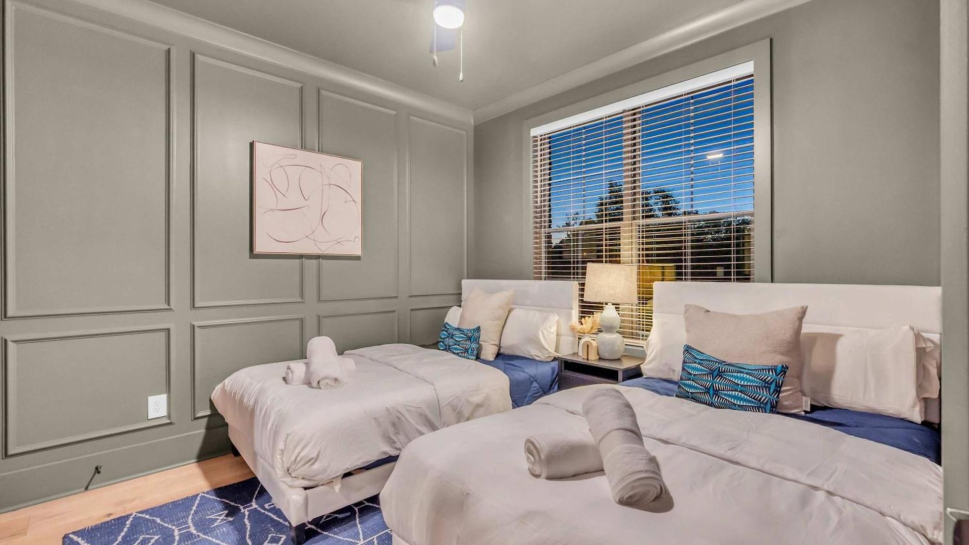 Holiday home New 2 Luxe Townhomes With Rooftops Sleeps 24