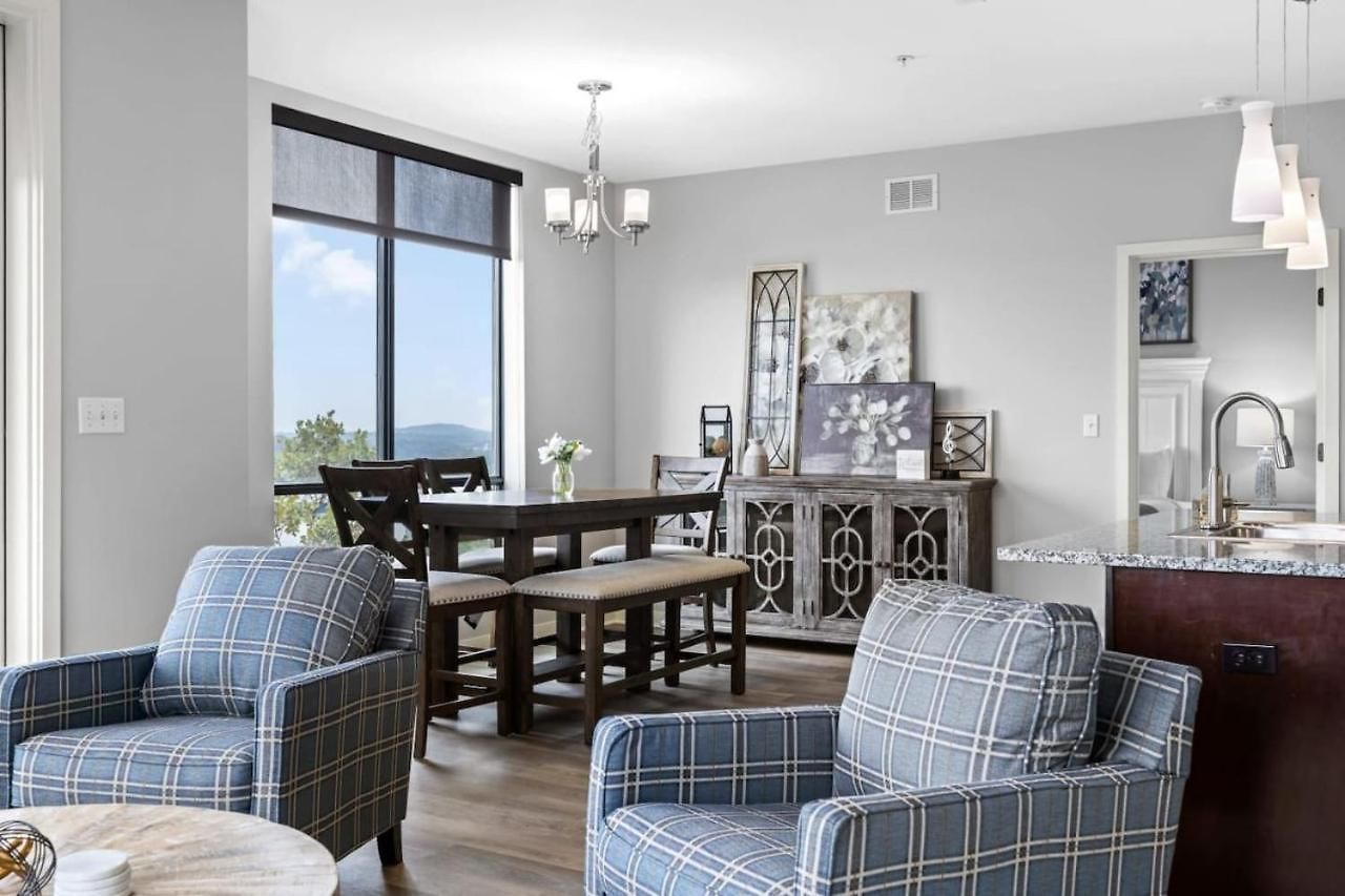Cityview 520 * Nashville