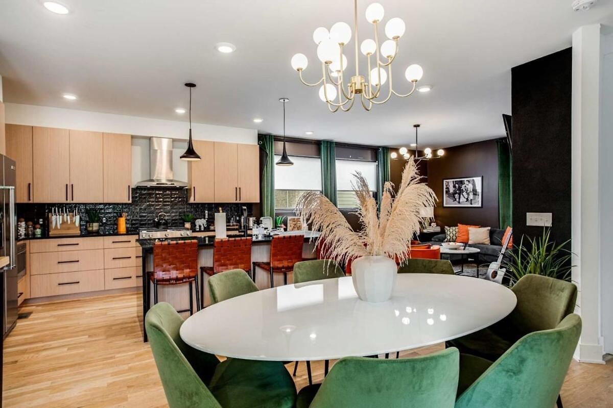 2 Homes With Rooftops & Views Holiday home Nashville