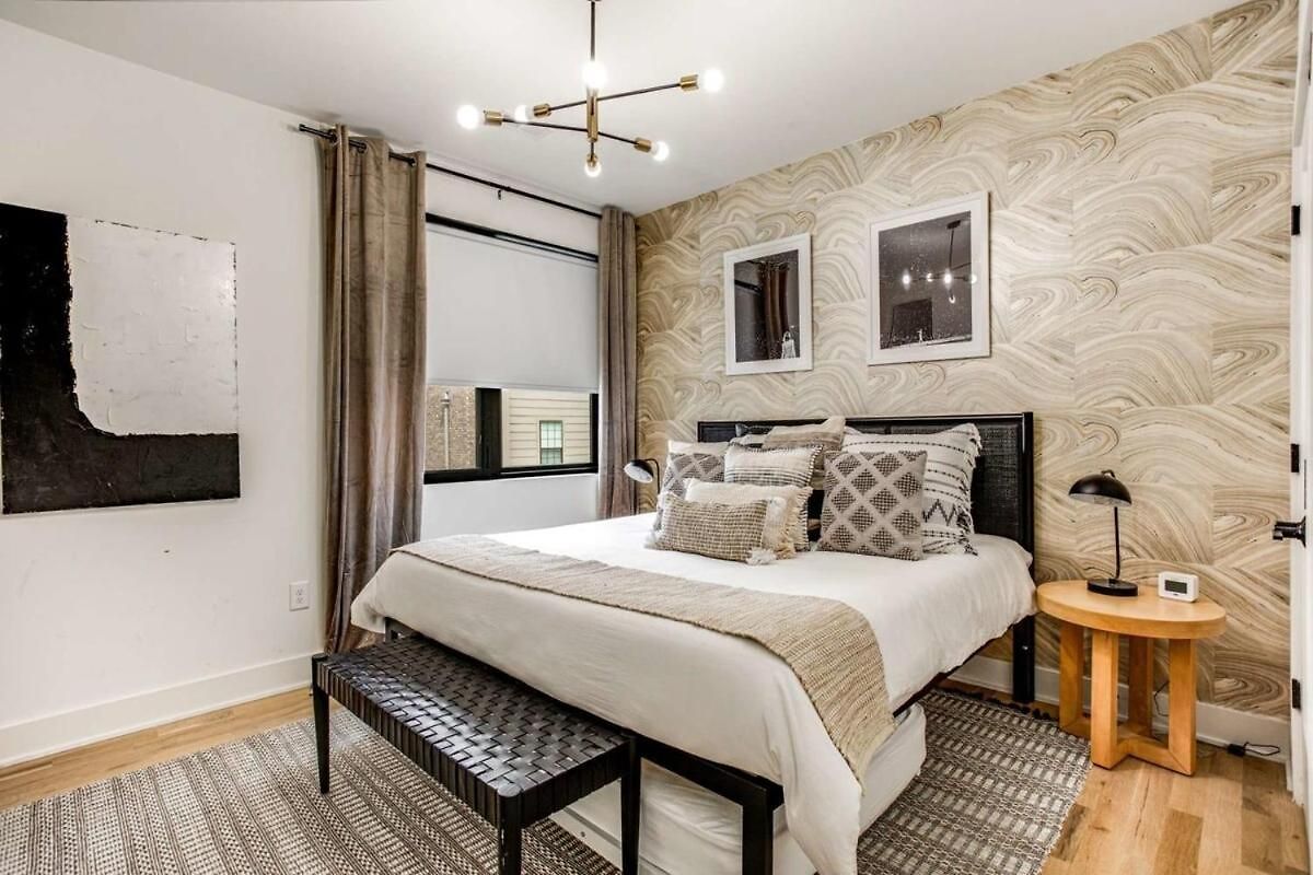 Holiday home 2 Homes With Rooftops & Views Nashville