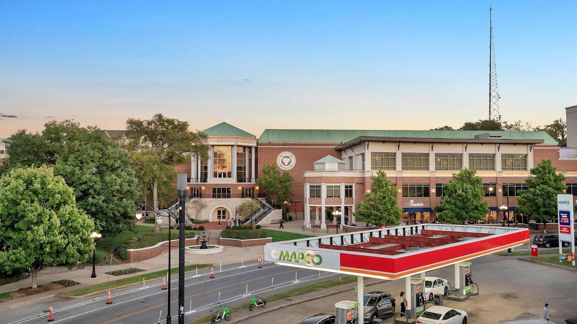 New Bright Modern Townhome With Rooftop & Garage * Nashville