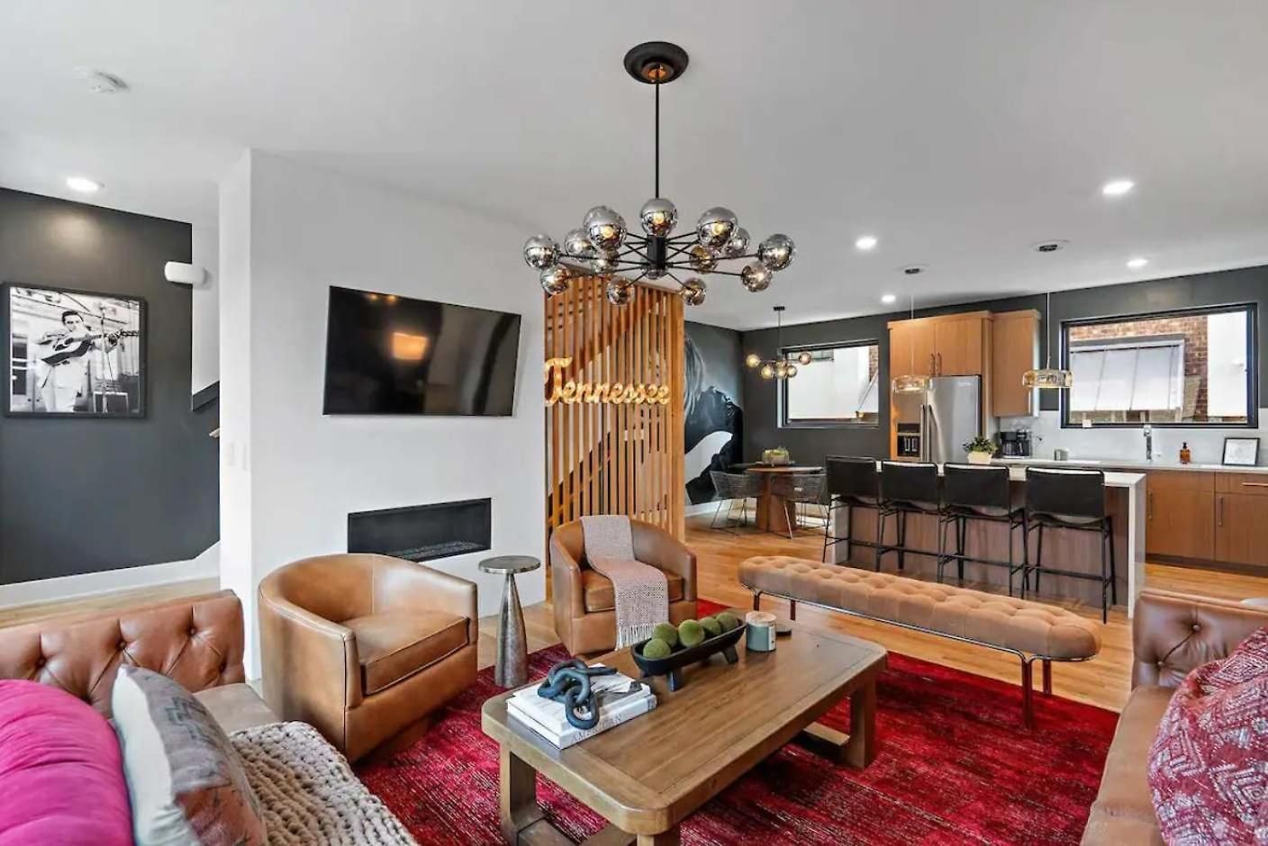 2 Homes With Rooftops & Views Holiday home Nashville