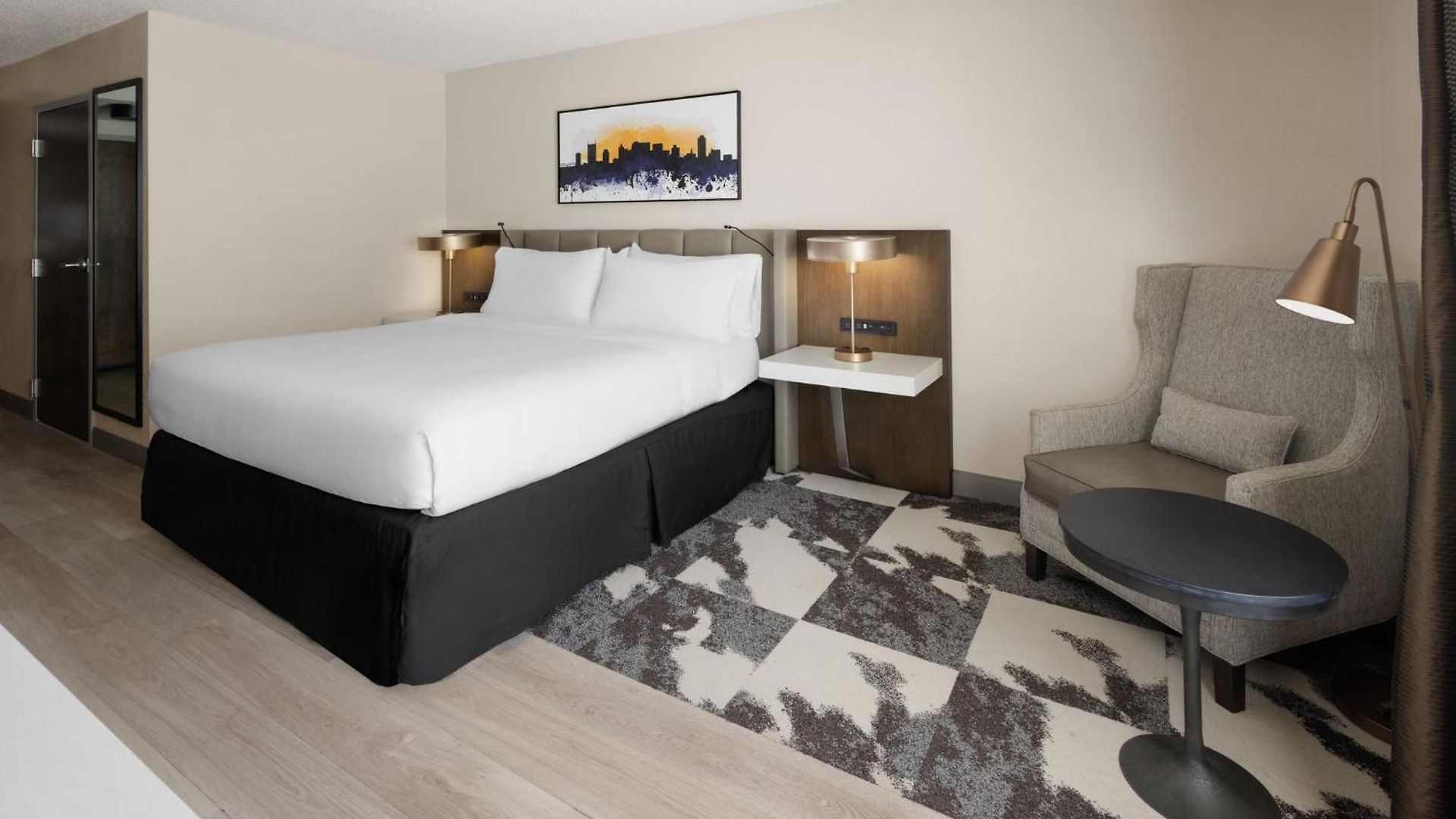 Hotel Crowne Plaza Airport By Ihg 3*