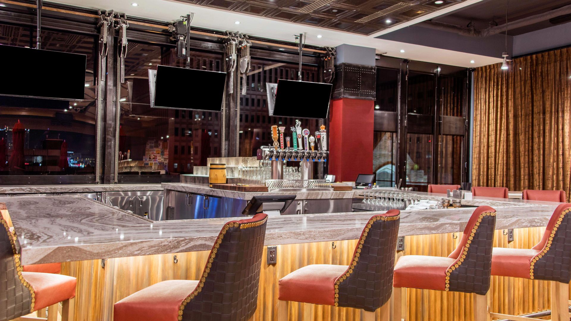 Hotel Cambria Downtown 4*
