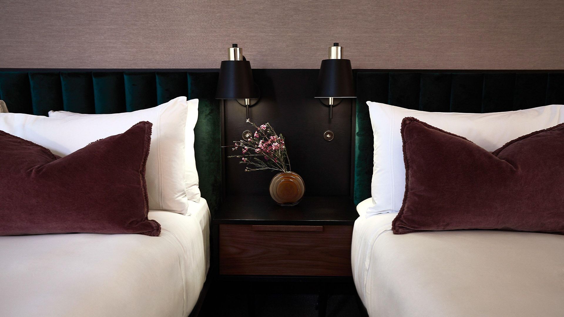 Fairlane Hotel