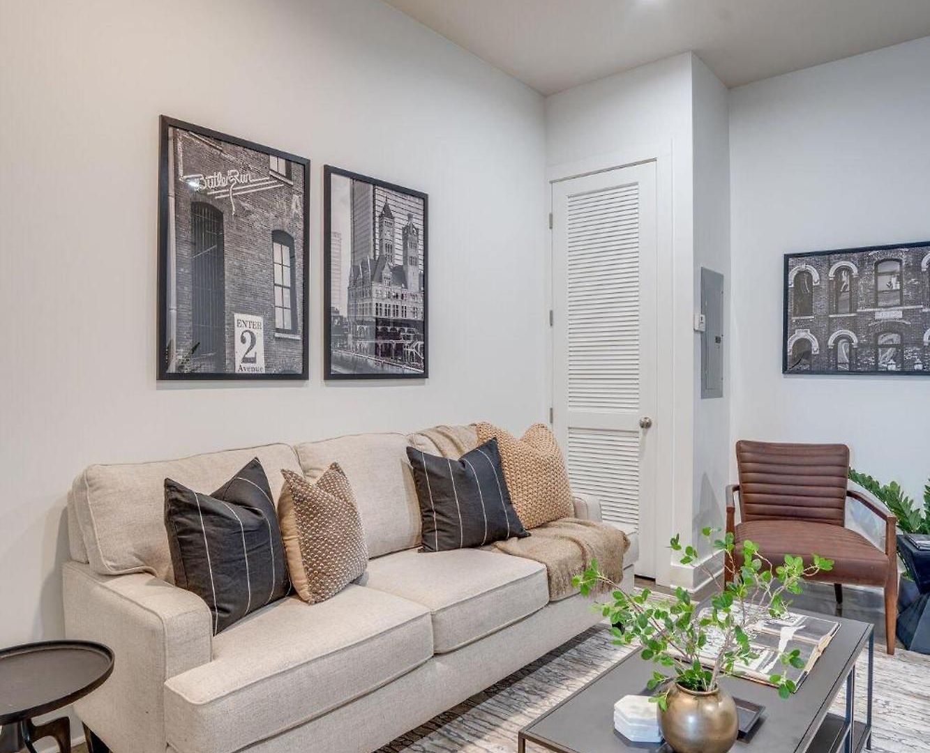 Lofts At 30th - Modern Life - Mins To Broadway Holiday home *