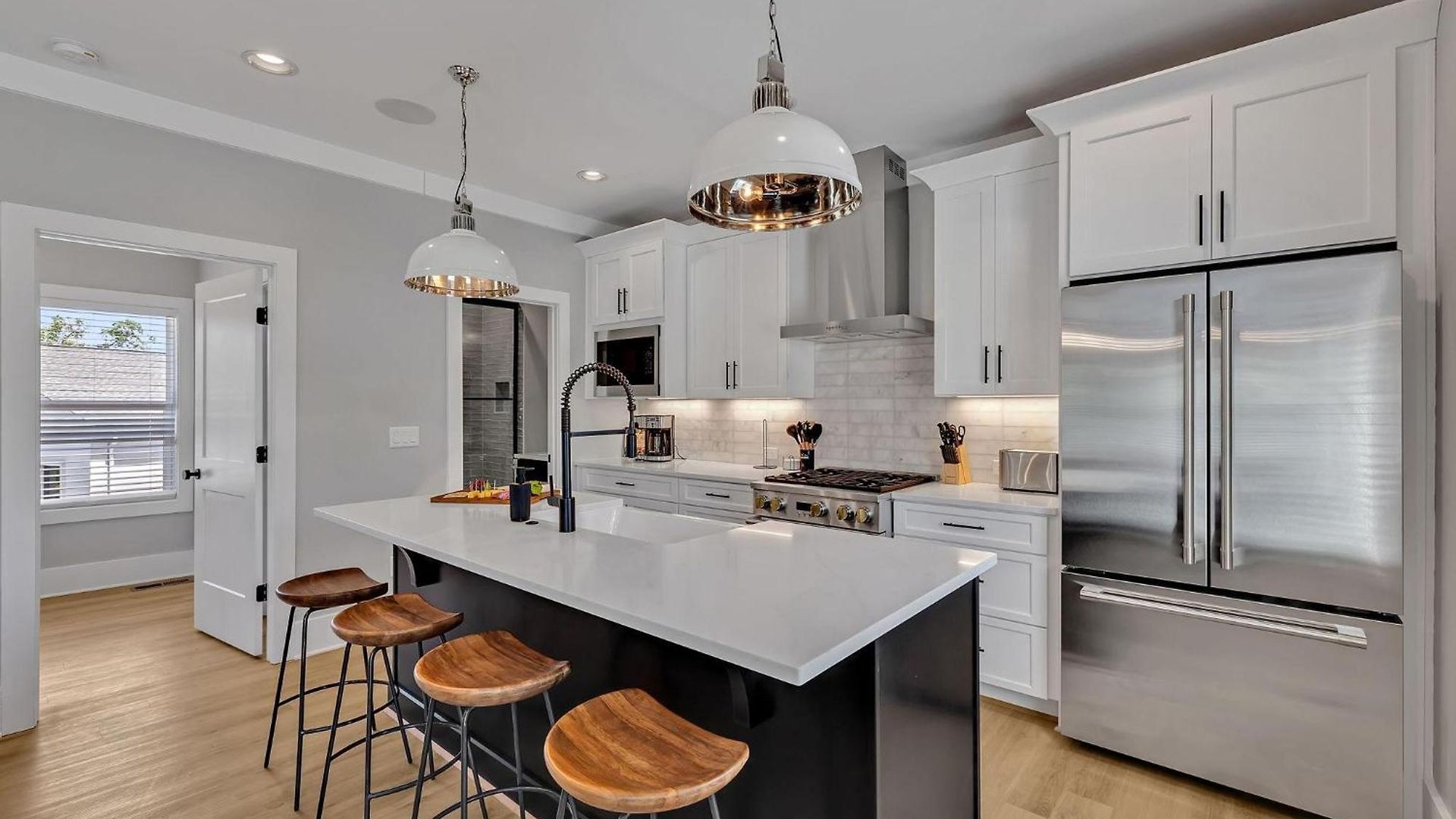 Double Treble - 2 Townhomes - Private Rooftops Holiday home *