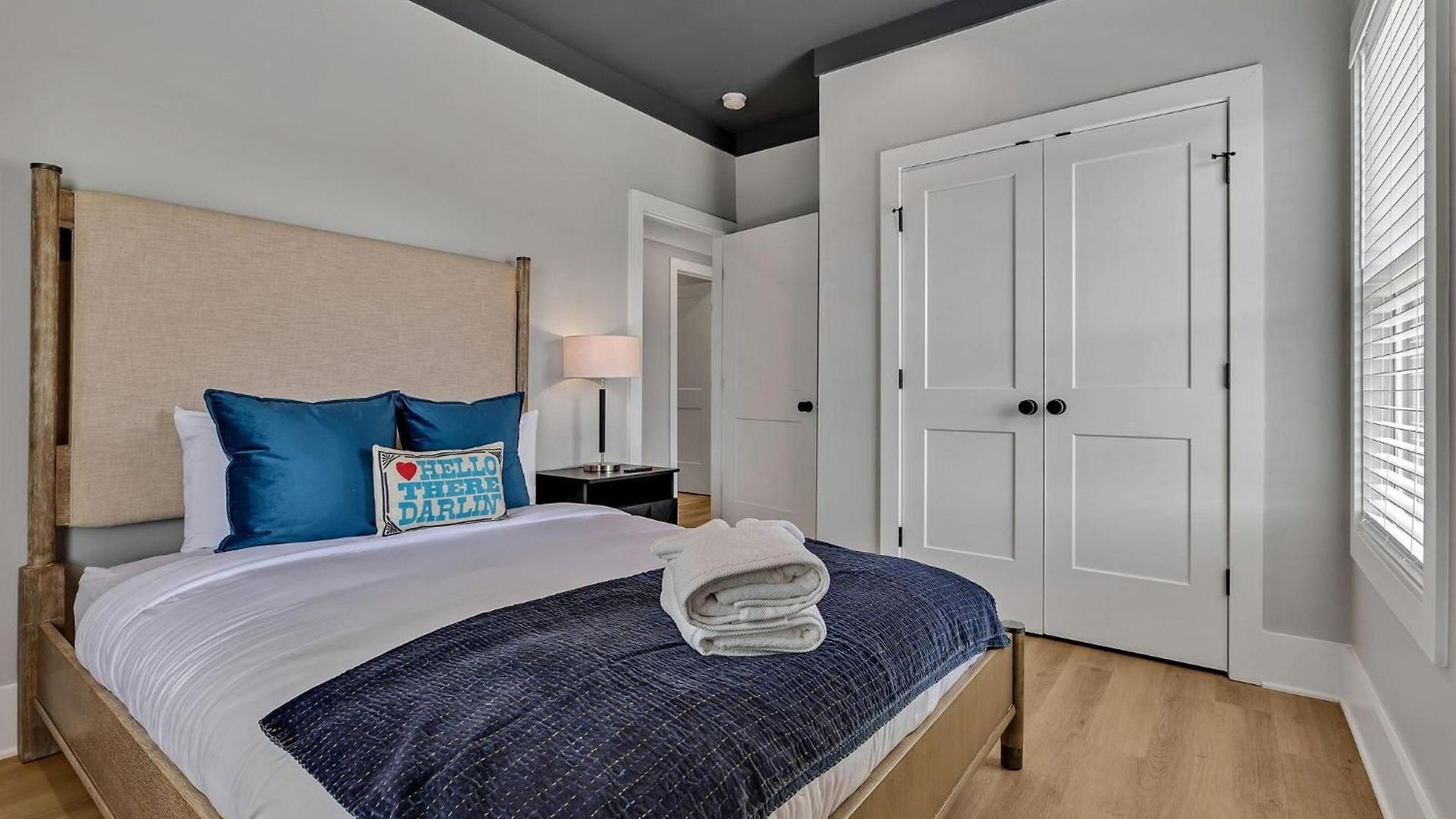 Double Treble - 2 Townhomes - Private Rooftops *