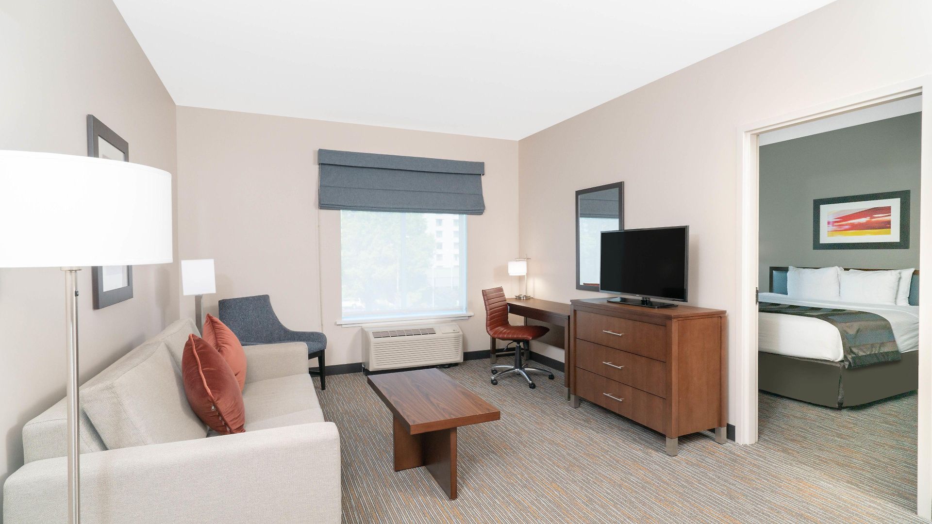 Hampton By Hilton Airport Century Place Hotel 3*