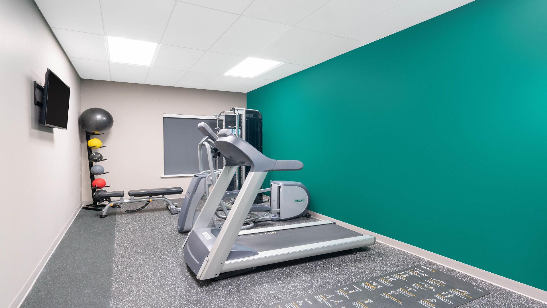 Hotel Hampton By Hilton Airport Century Place 3*