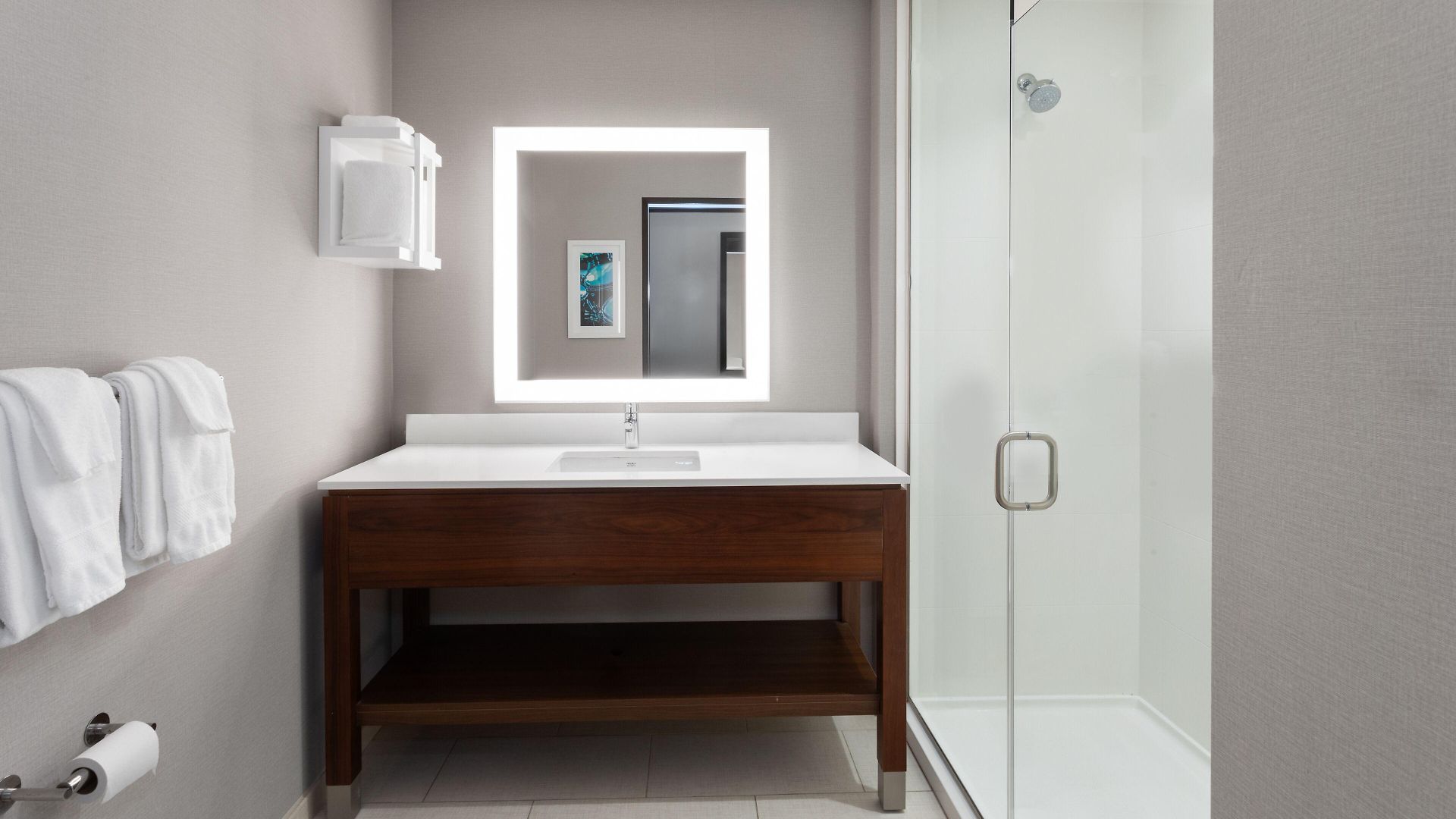 Hampton By Hilton Airport Century Place Hotel 3*