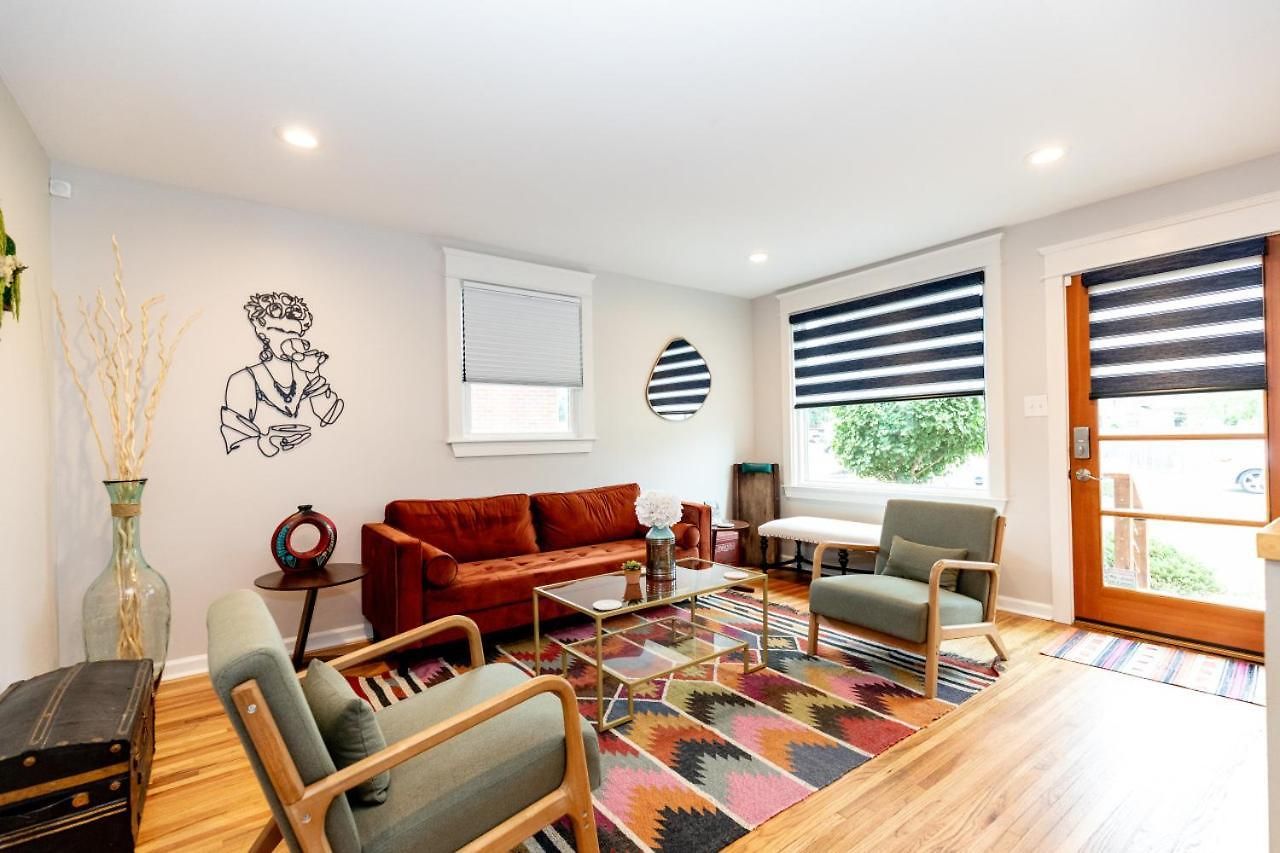 Casa Azul King Beds Close To Broadway Hot Tub Holiday home *