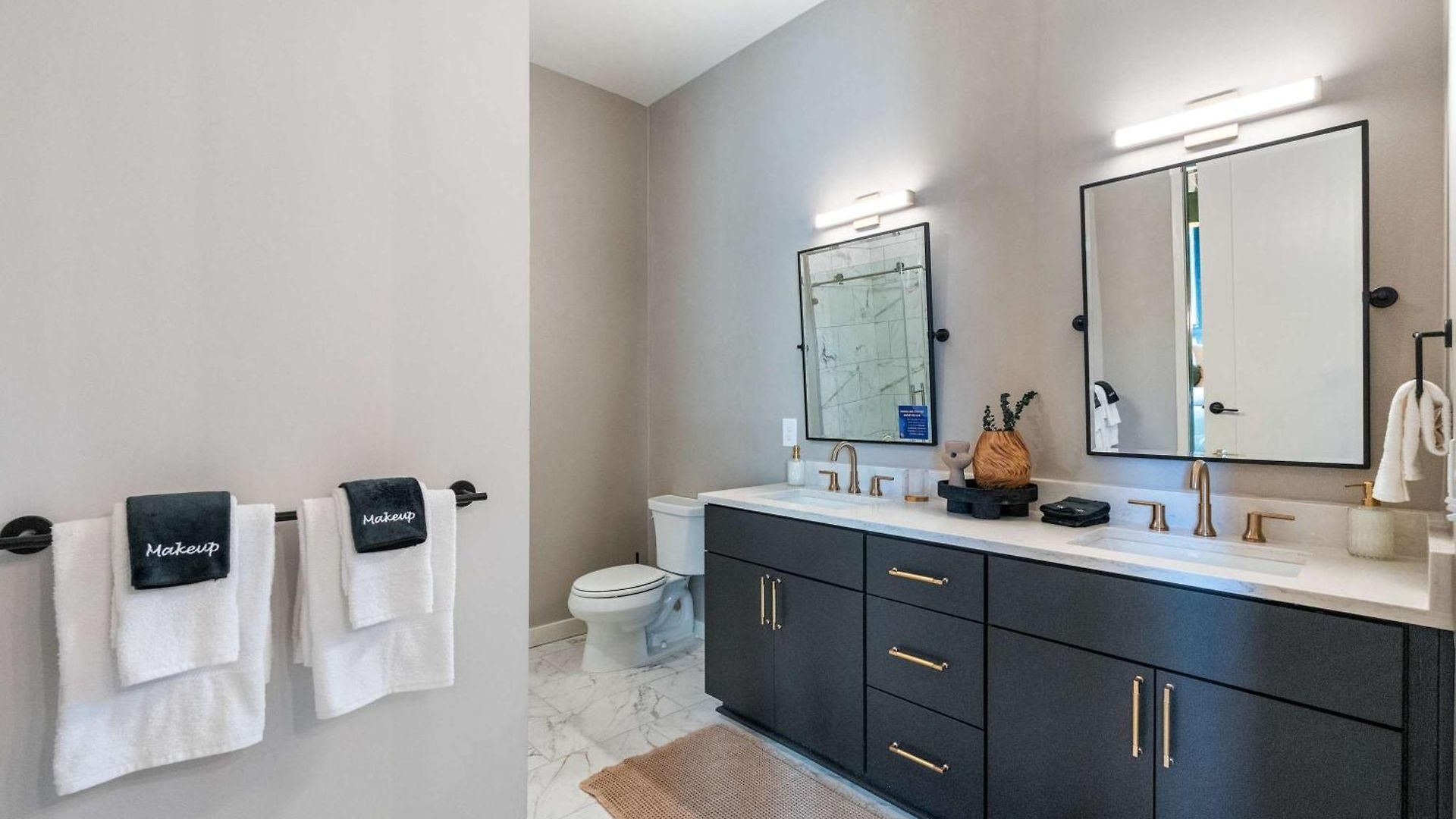 Three King With Pool Gym Balcony & Garage Right On Music Row Downtown Views From Rooftop Walk To Rca B & Local Dining Under 2 Miles To Broadway Elevator Access 24 Hr Hospitality Nashville