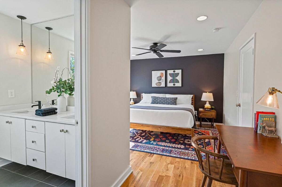 Holiday home Walk & Bike-stunning Natural Light! 13 Mins To Downtown Nashville