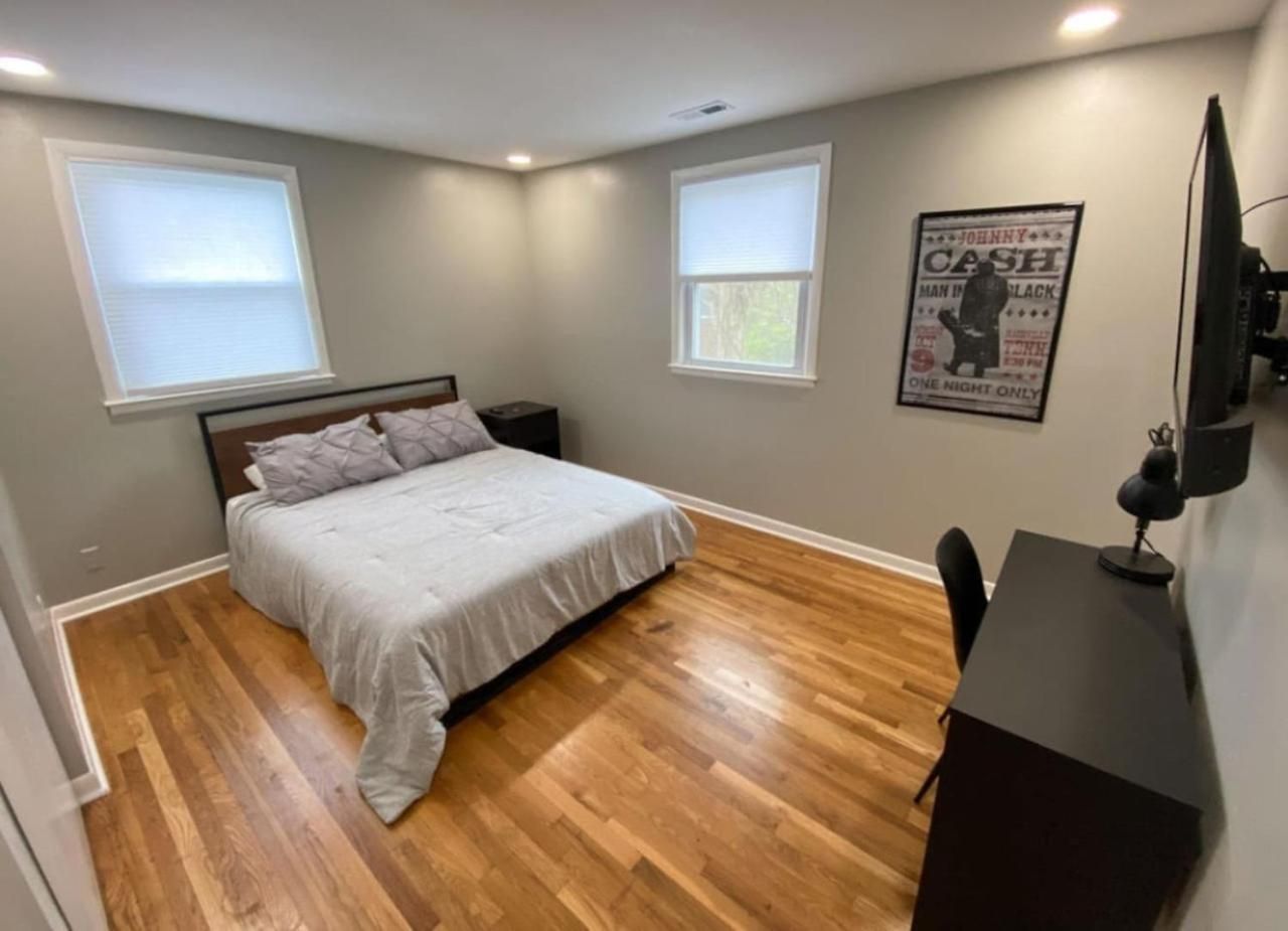 New Listing The Playhouse With Games &
