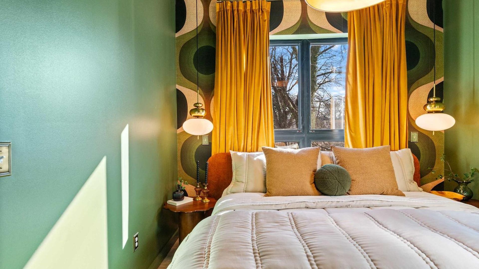 Holiday home Three King With Pool Gym Balcony & Garage Right On Music Row Downtown Views From Rooftop Walk To Rca B & Local Dining Under 2 Miles To Broadway Elevator Access 24 Hr Hospitality