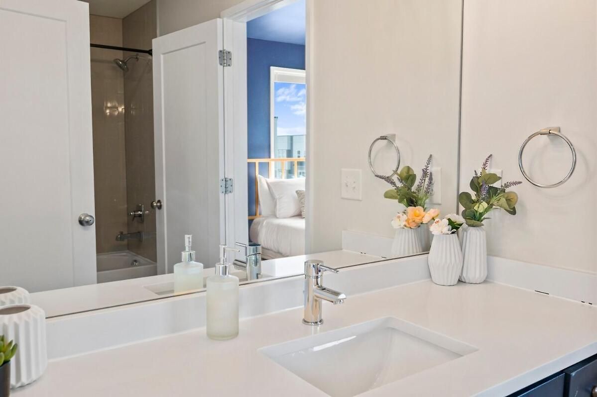Holiday home Walk & Bike-stunning Natural Light! 13 Mins To Downtown