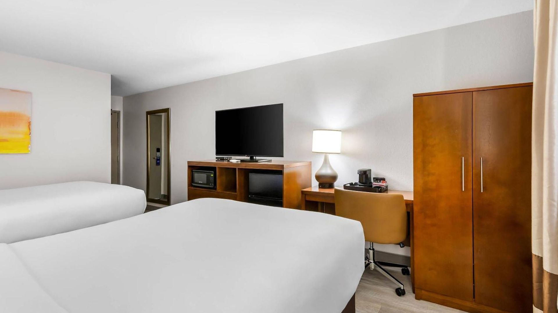 Comfort West 4*