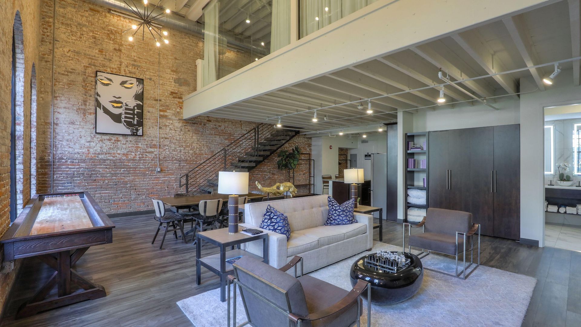 154 Hotel