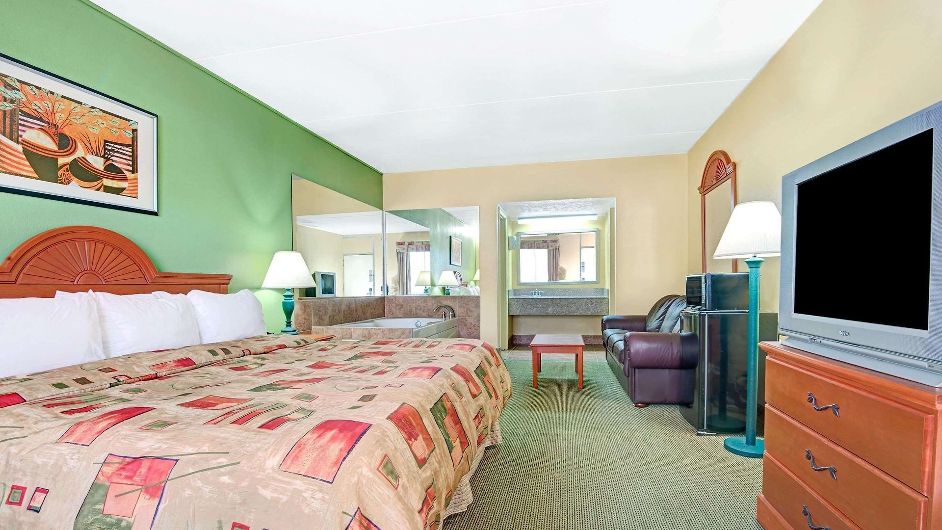 Super 8 By Wyndham Near Downtown / I-40 Nashville