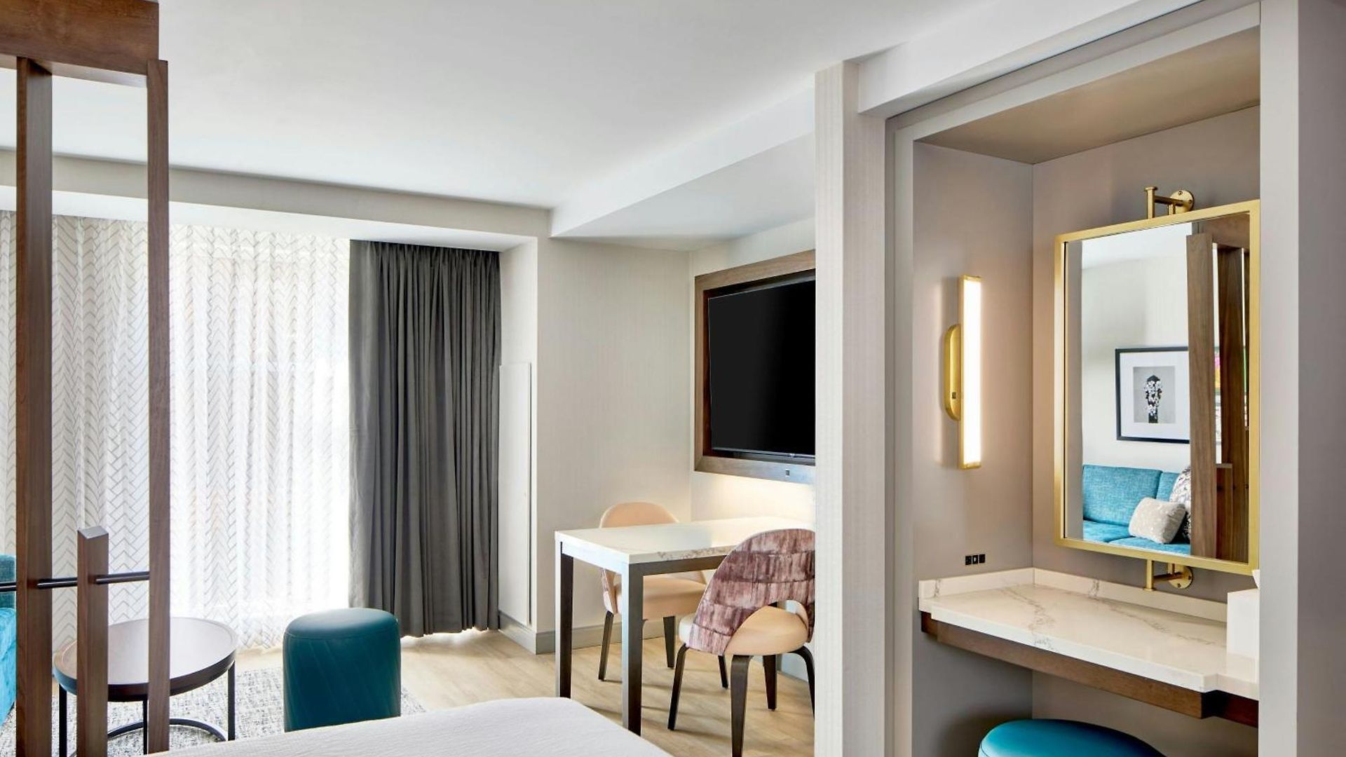 By Marriott Downtown/convention Center 3*