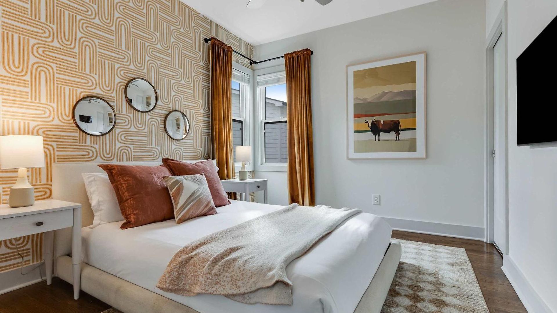 The Wade - Minutes To The Gulch & 12 South Nashville