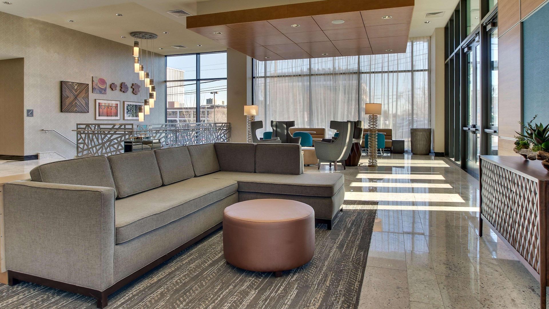 Drury Plaza Downtown 4*