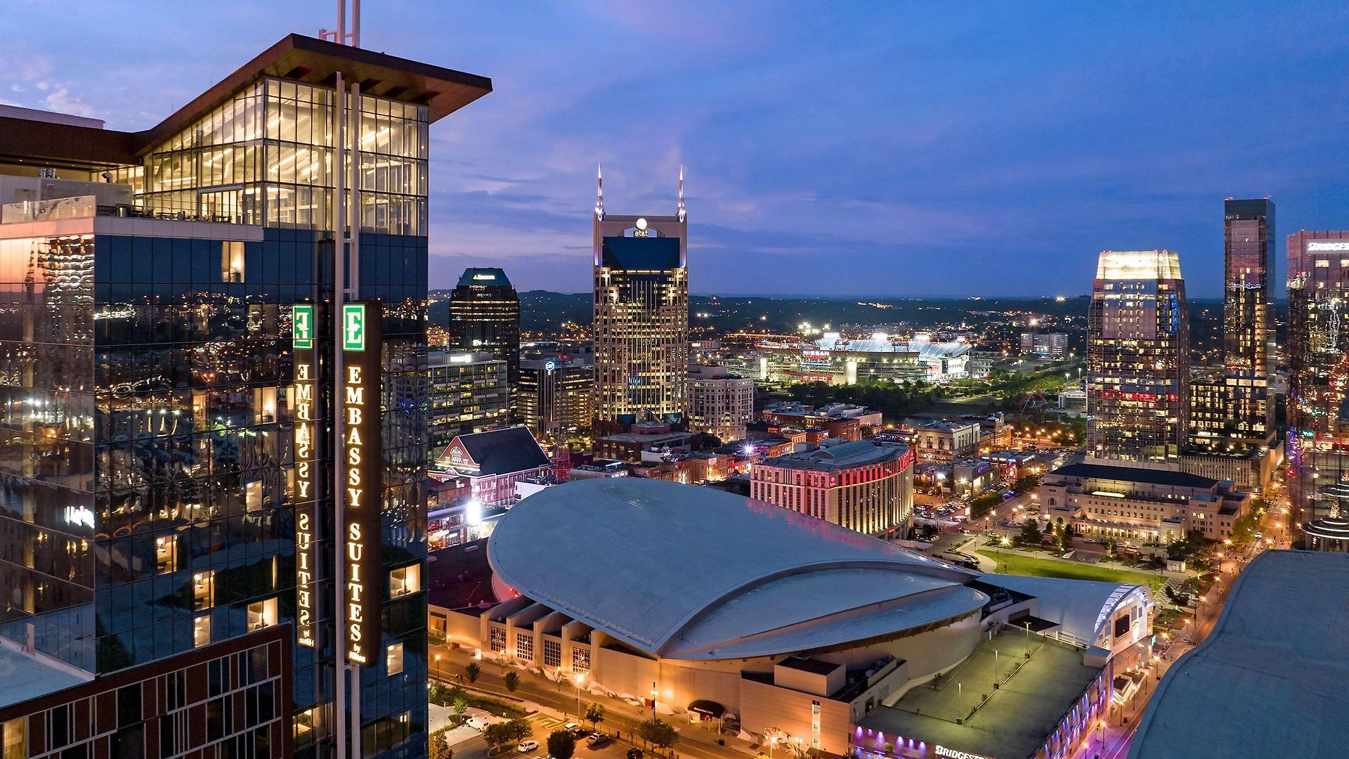 Hotel Embassy By Hilton Downtown 4*