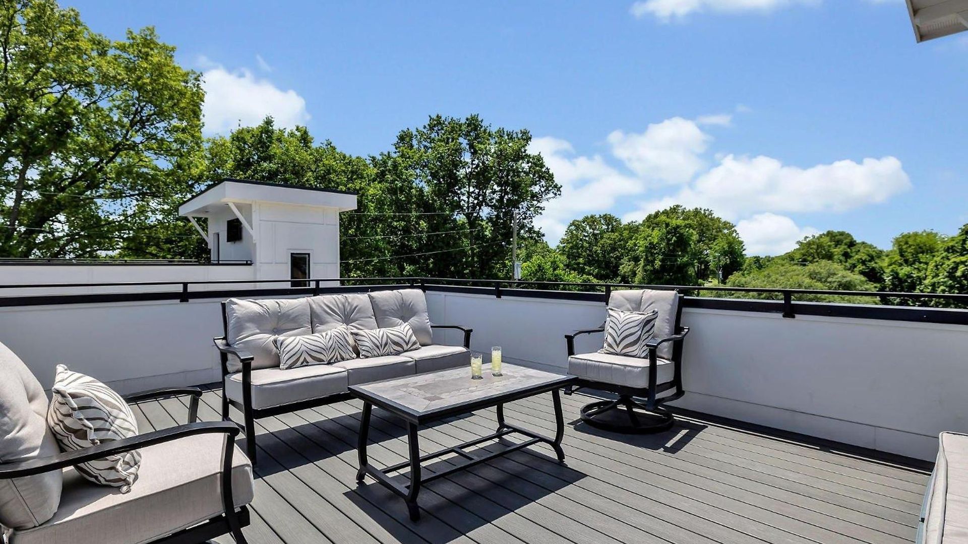 Double Treble - 2 Townhomes - Private Rooftops Holiday home