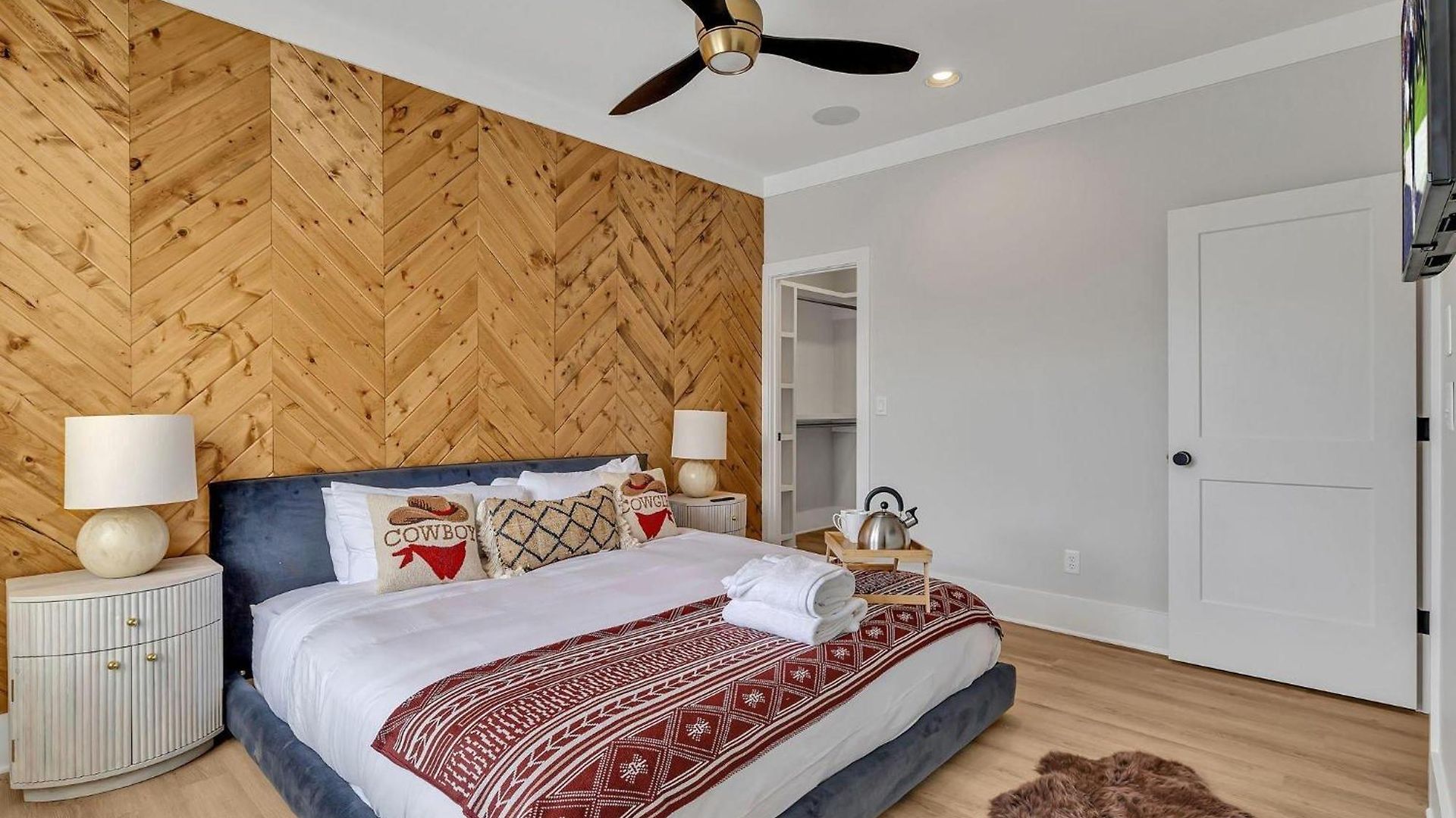 Bass - Private Rooftop - 8 Mins To Broadway Holiday home Nashville