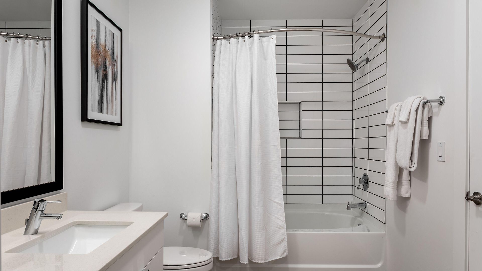 Mint House - The Gulch - Division St 4*