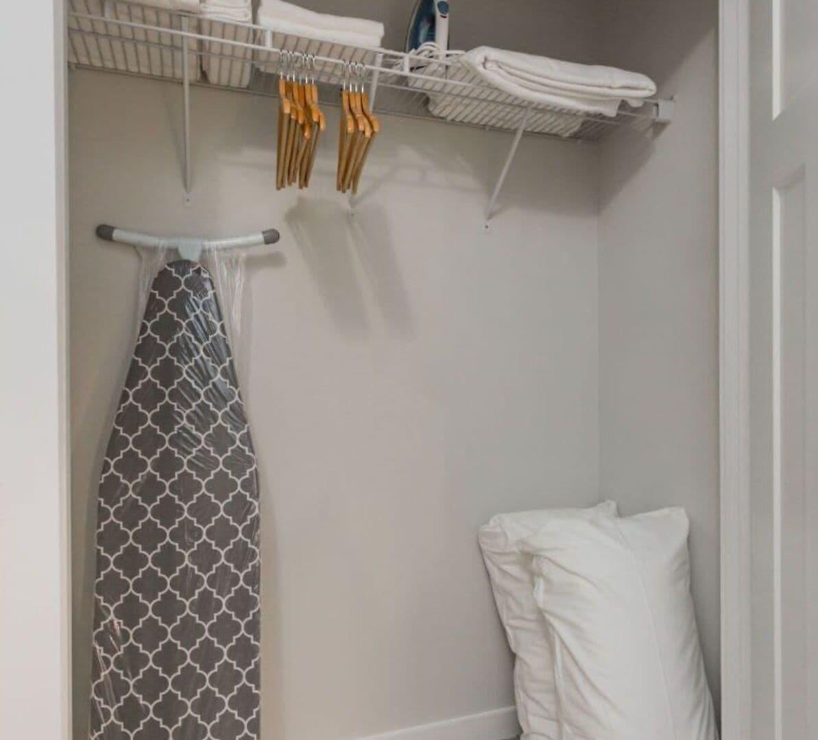 Cozysuites Music Row *