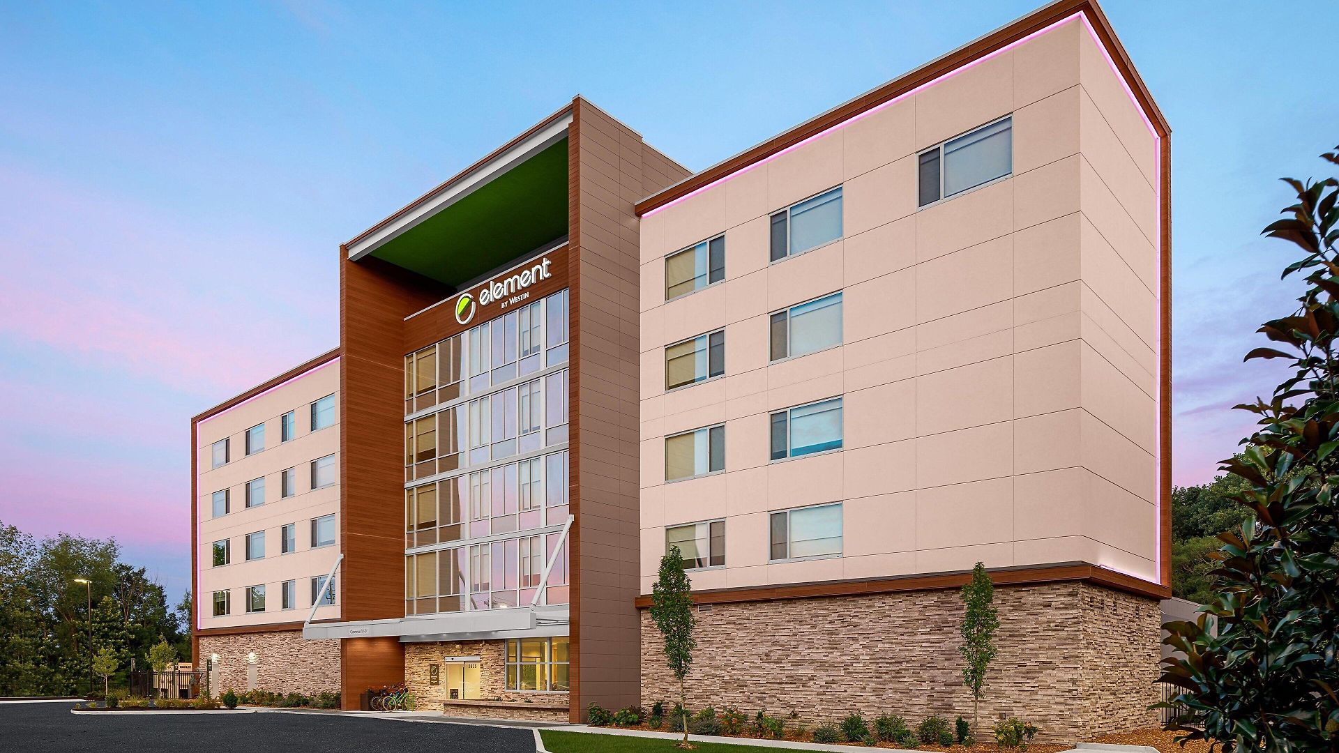 Hotel Element By Marriott Airport 3*