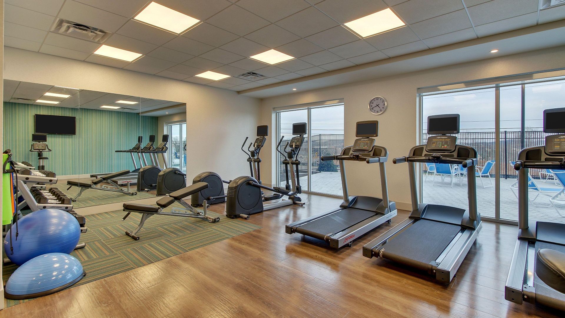 Express & - Metrocenter Downtown By Ihg Hotel 3*