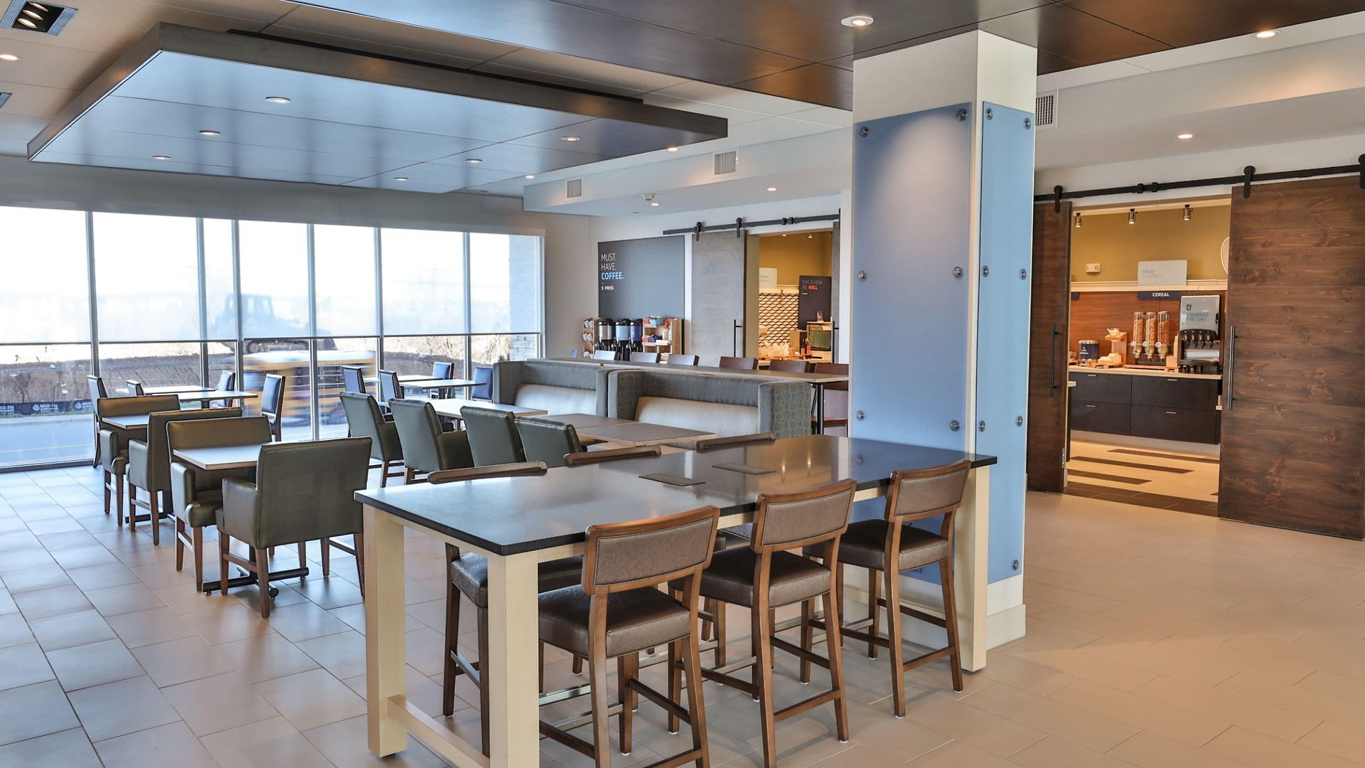 Express & - Metrocenter Downtown By Ihg Hotel 3*