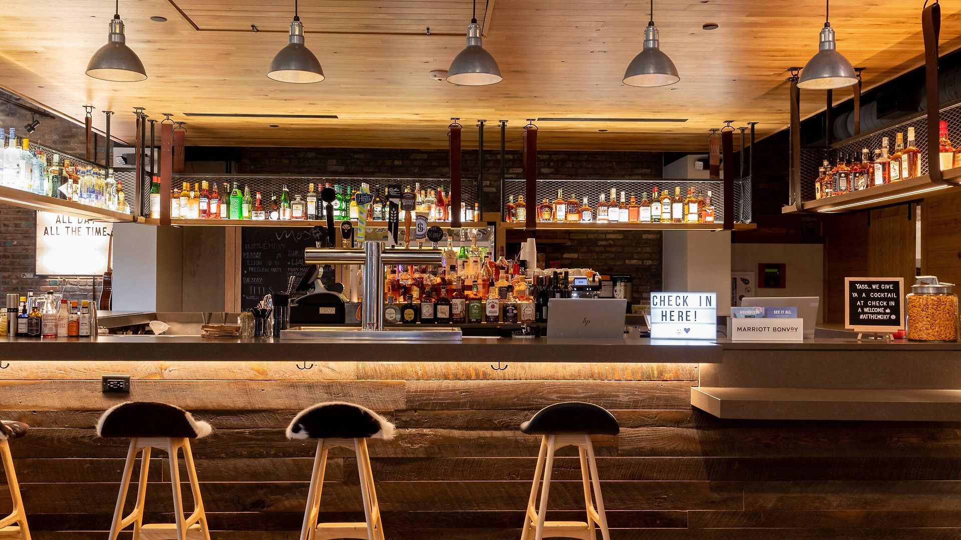 Moxy Downtown Hotel