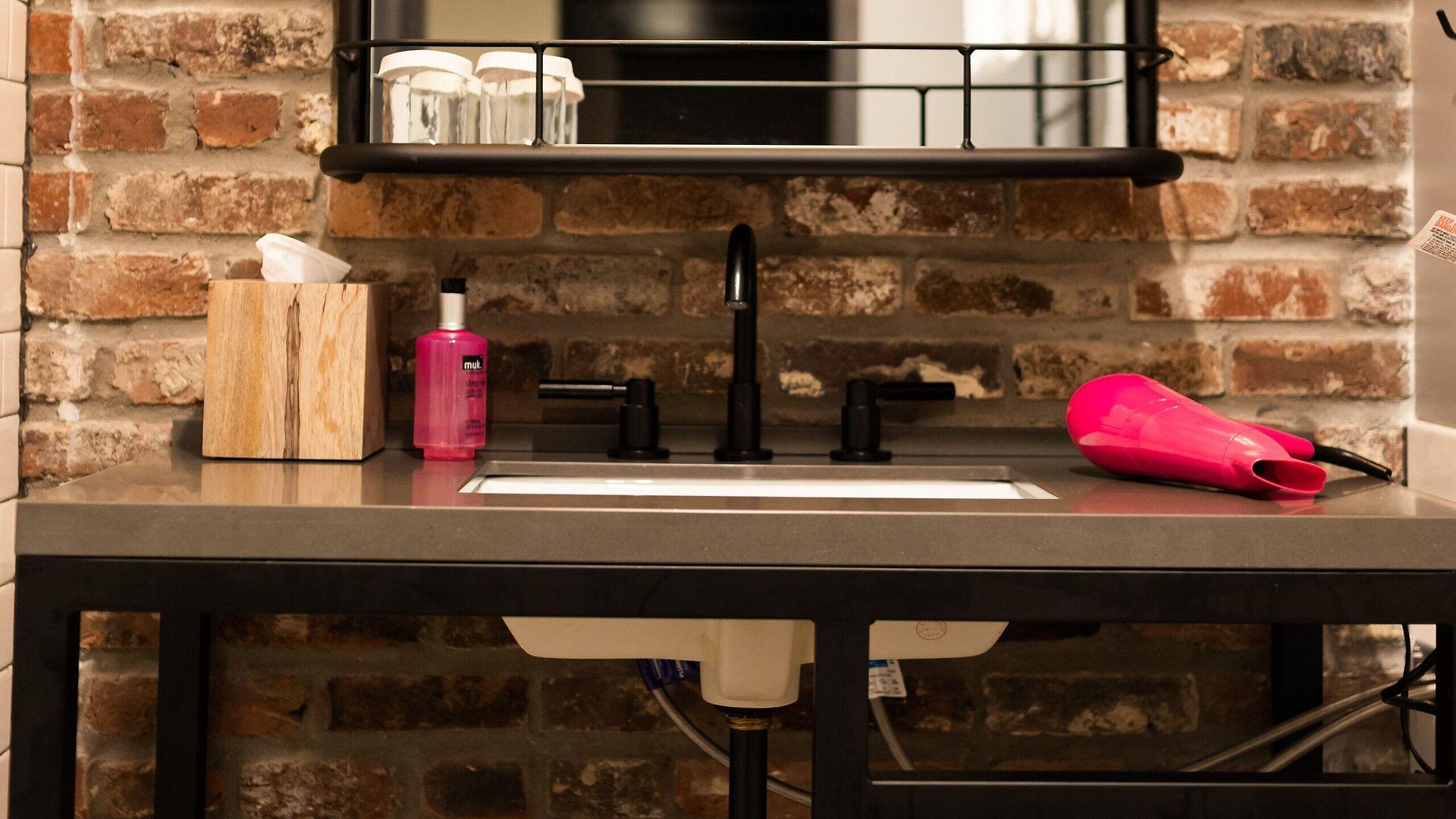 Hotel Moxy Downtown 3*
