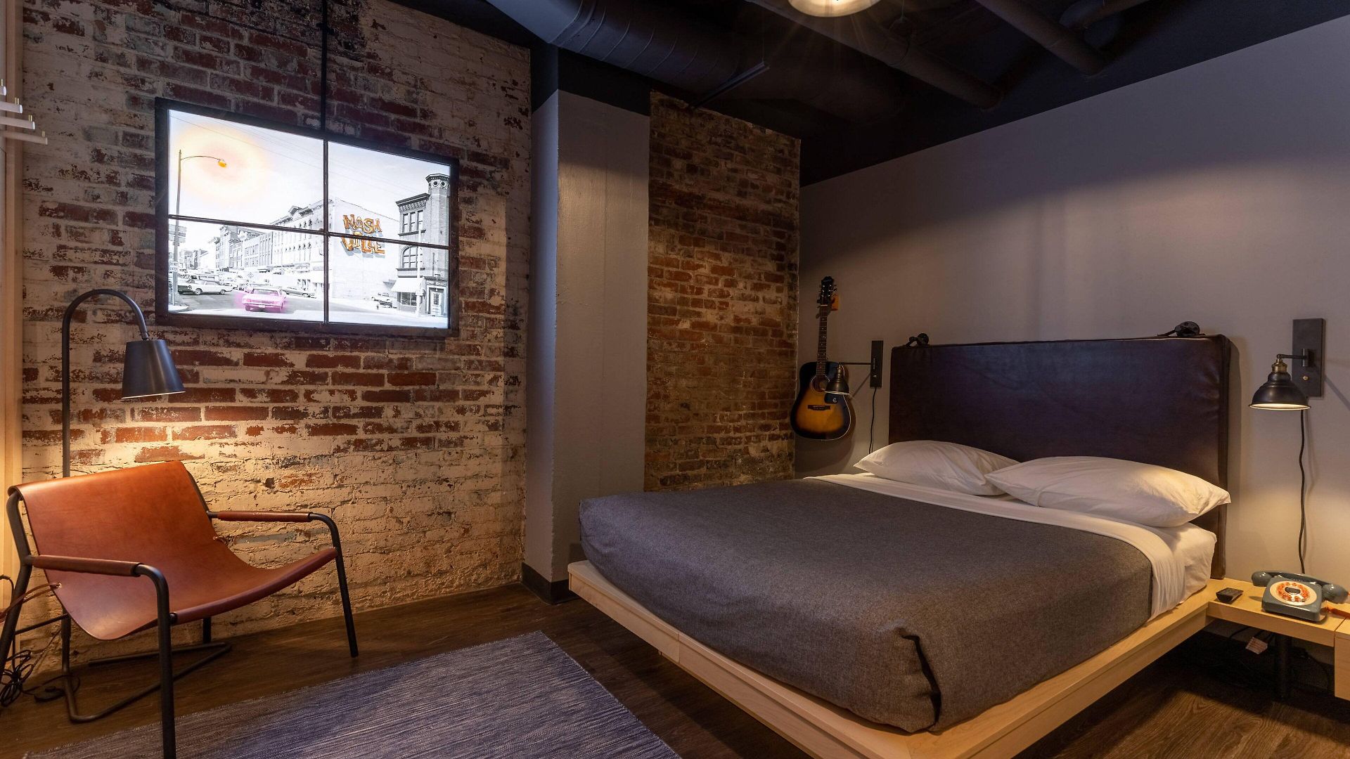 Moxy Downtown Hotel