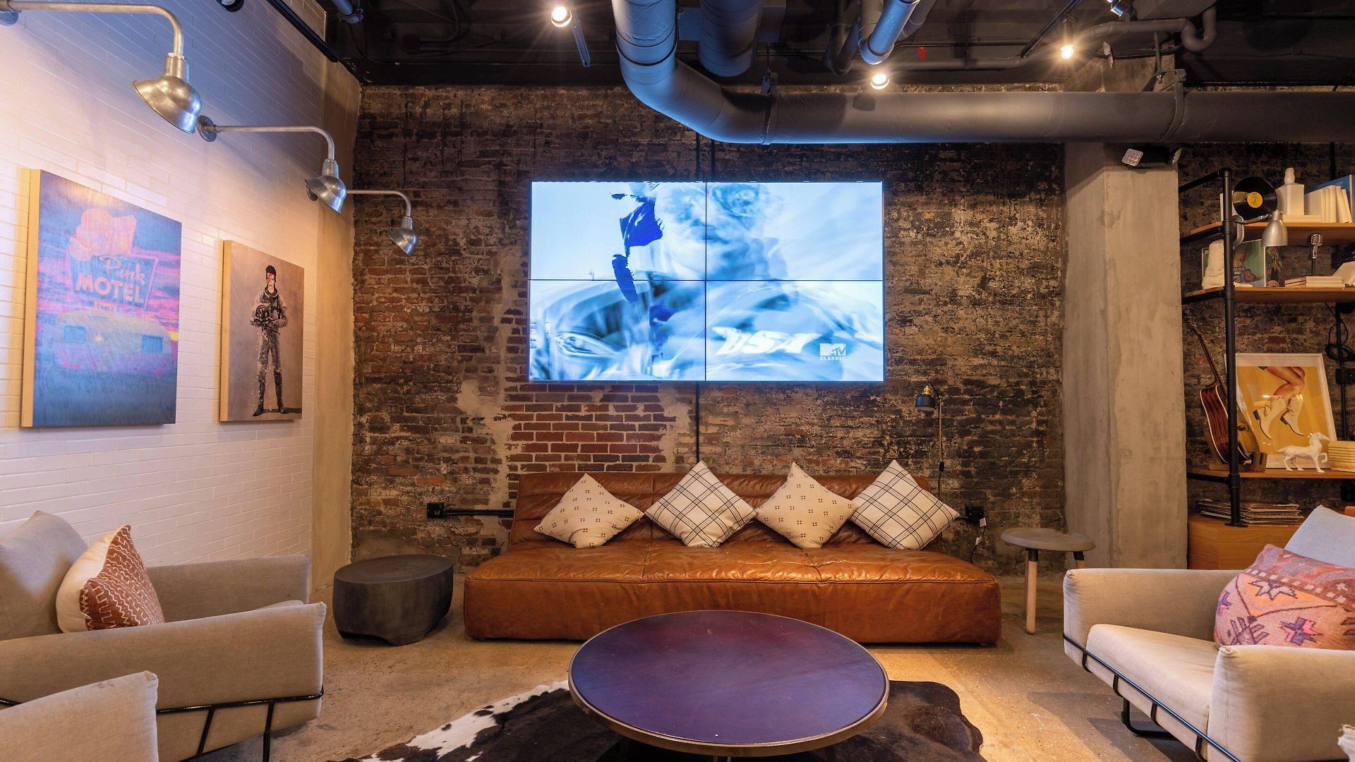 Moxy Downtown Nashville