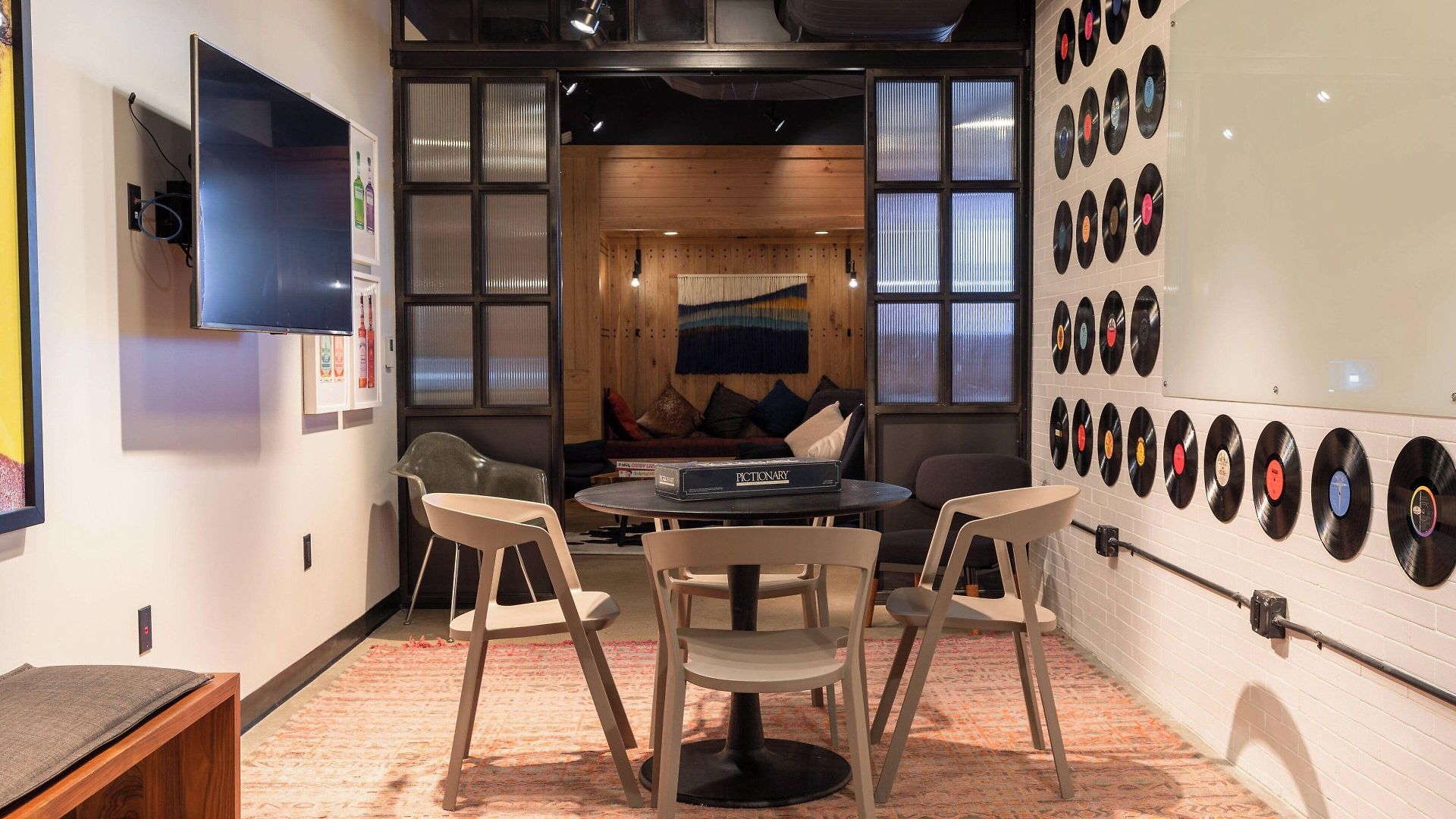 Hotel Moxy Downtown Nashville