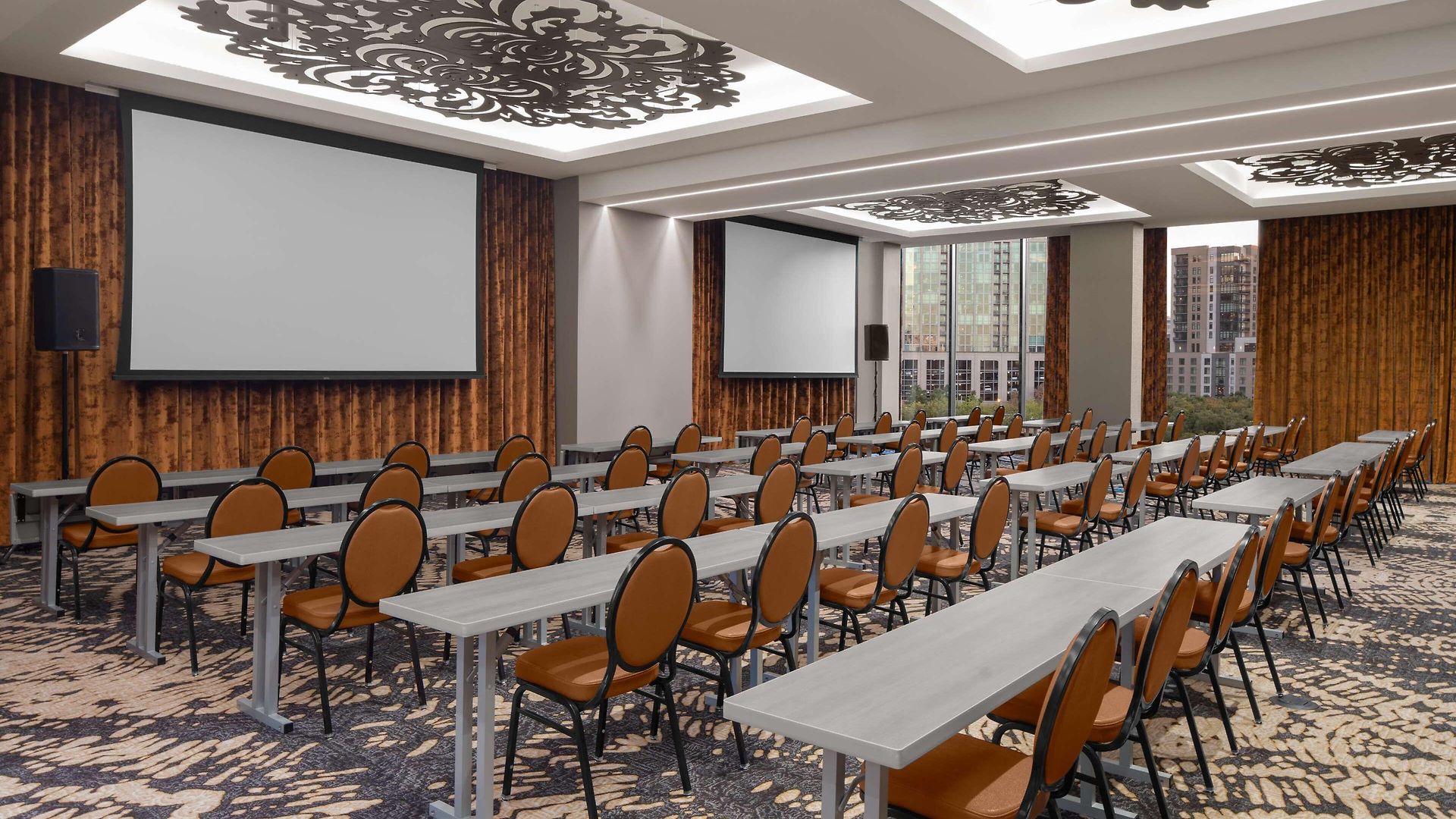 Fraye Nashville, Curio Collection By Hilton