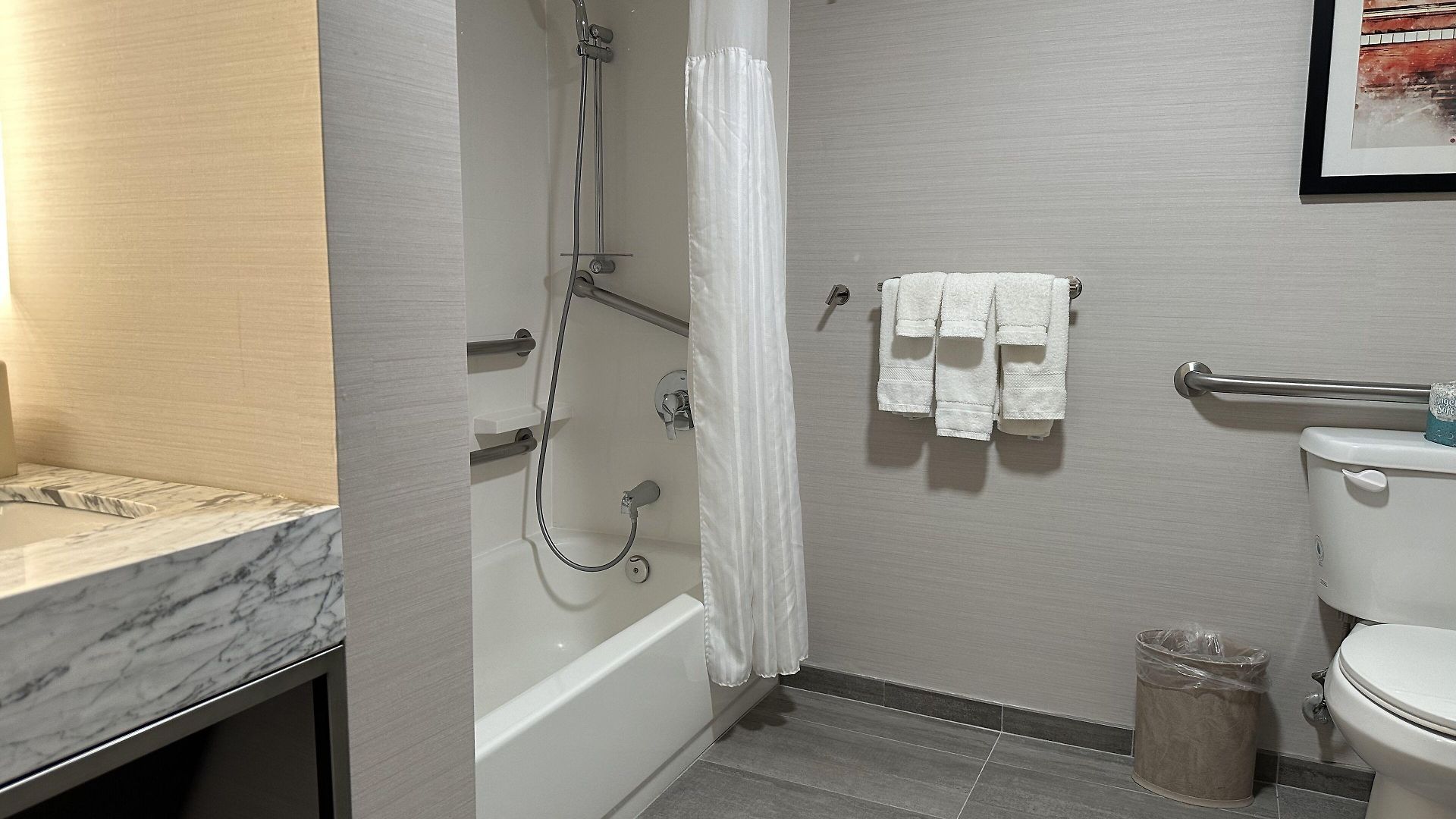 Crowne Plaza Airport By Ihg Hotel Nashville