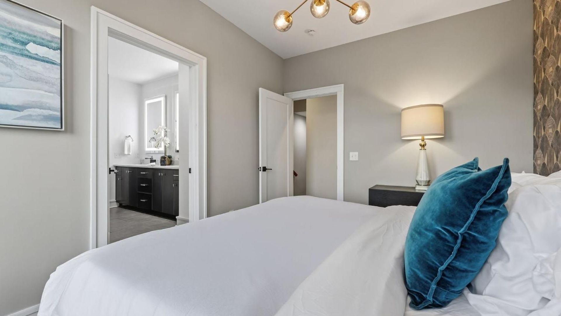 Fiddler's Flats - Sleeps 16 - Two Rooftops With View *