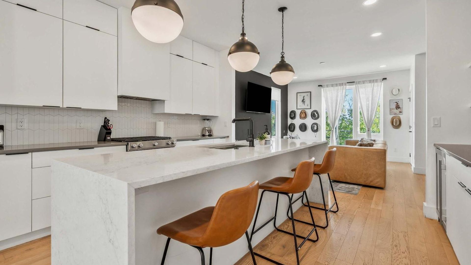 Spacious - 2 Homes, 15 Guests Nashville