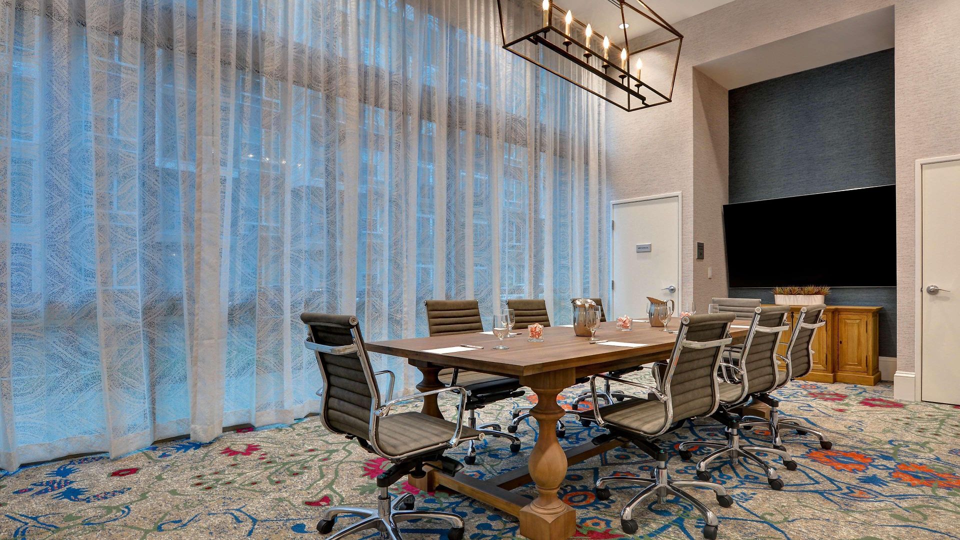 Hampton & Downtown Capitol View, Tn 3*
