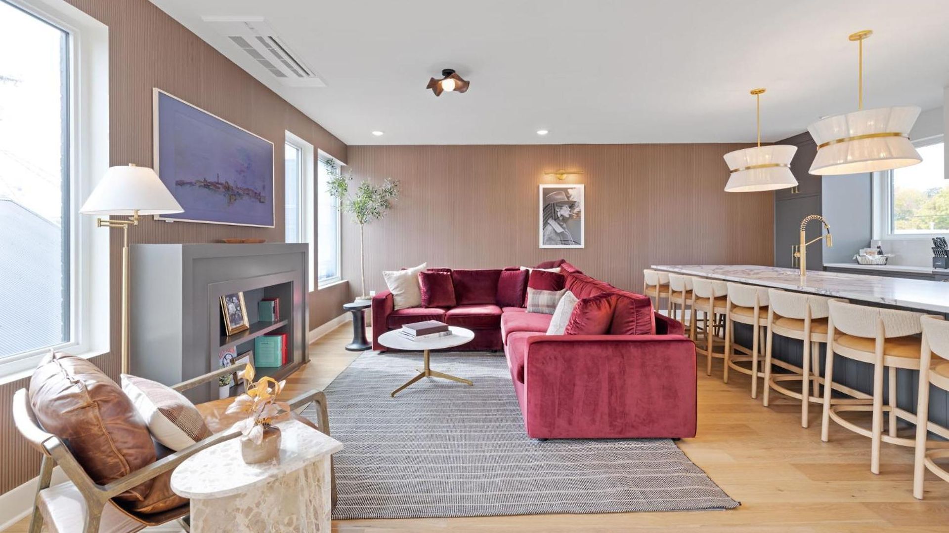 The Chestnut - Brand New Rooftop Skyline Views Holiday home