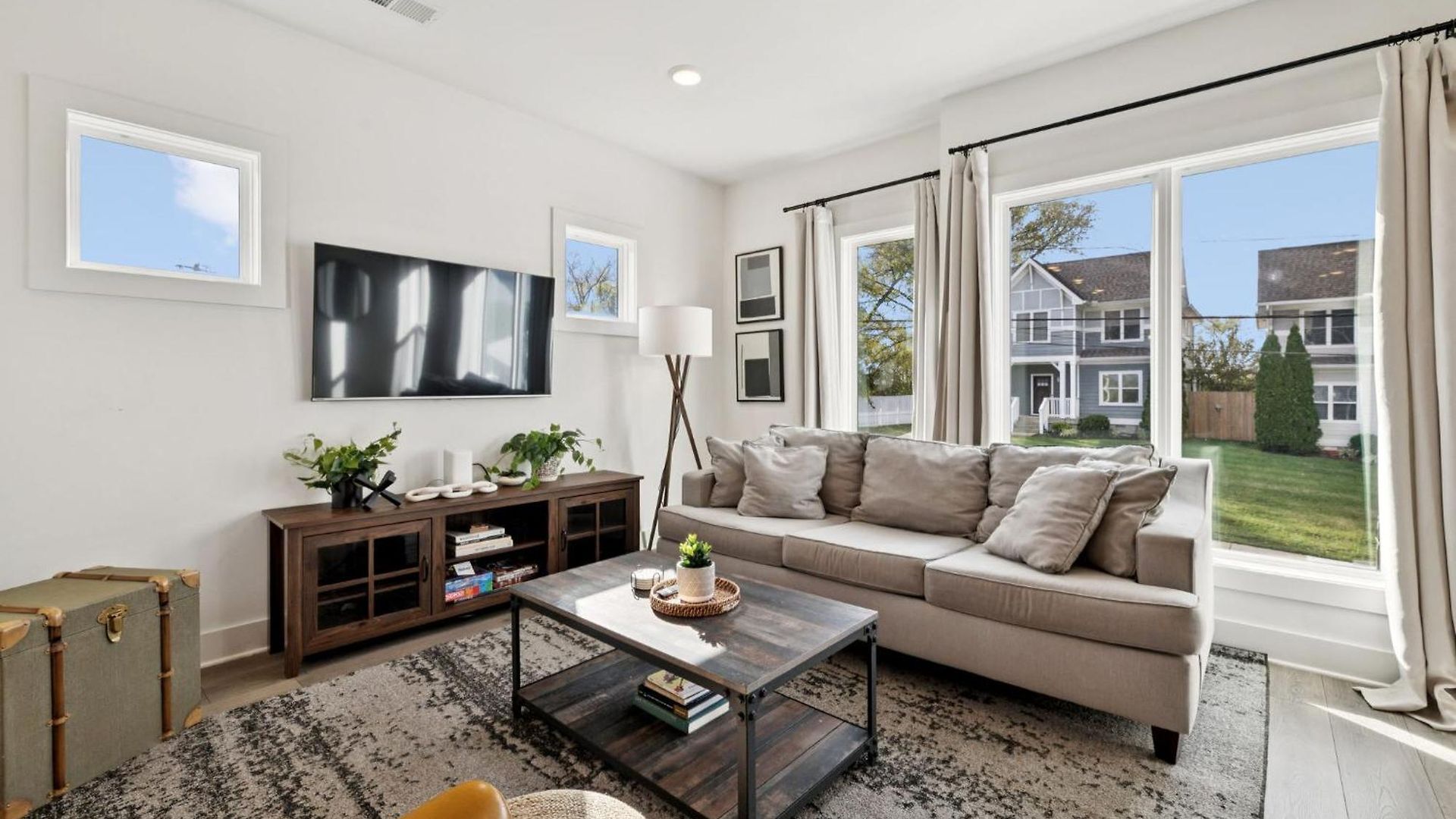 New Nash Modern Luxurious Space W Rooftop Views Holiday home